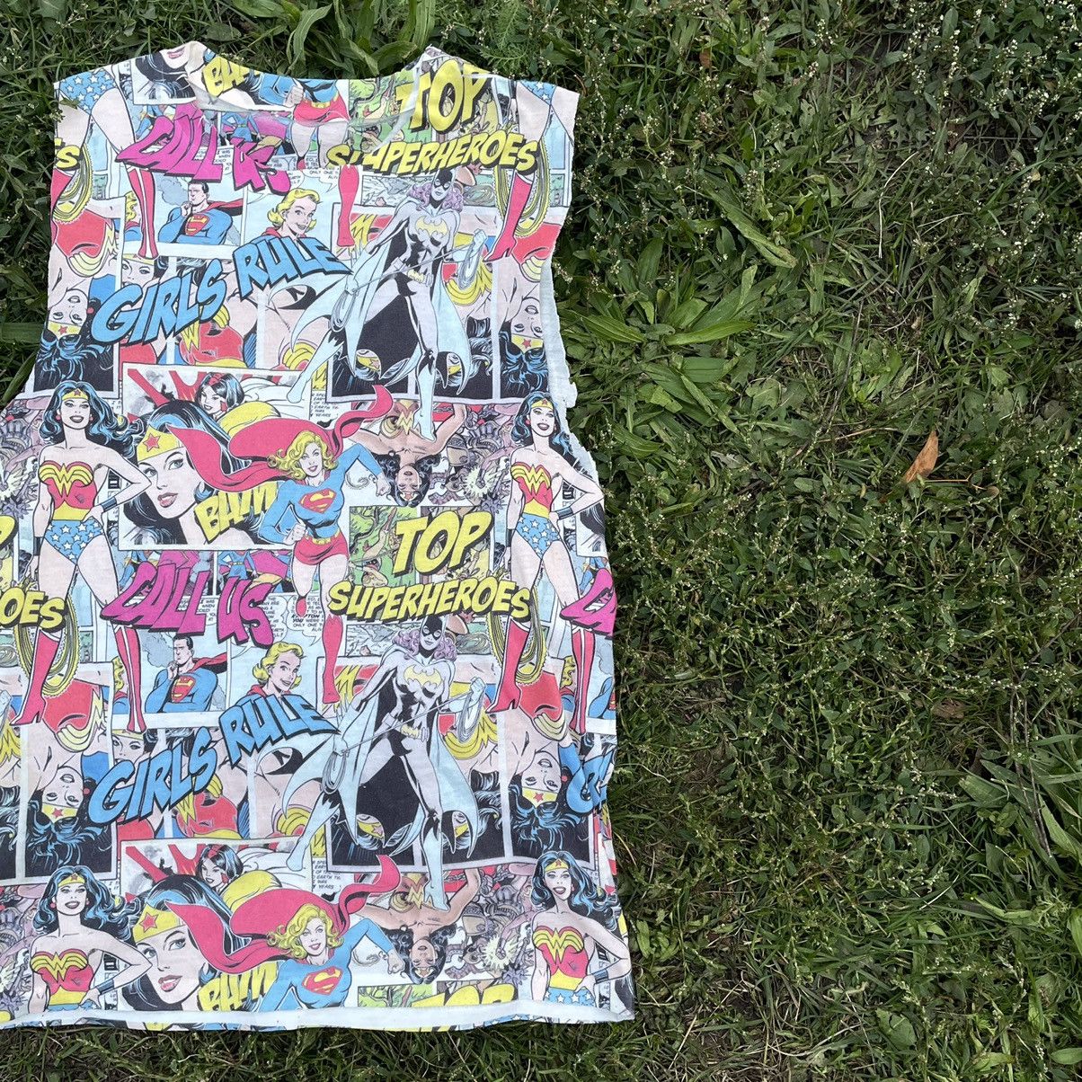 Vintage Vintage Y2K All Over Print Graphic Tee Superhero Skate S Size US S / EU 44-46 / 1 - 2 Thumbnail