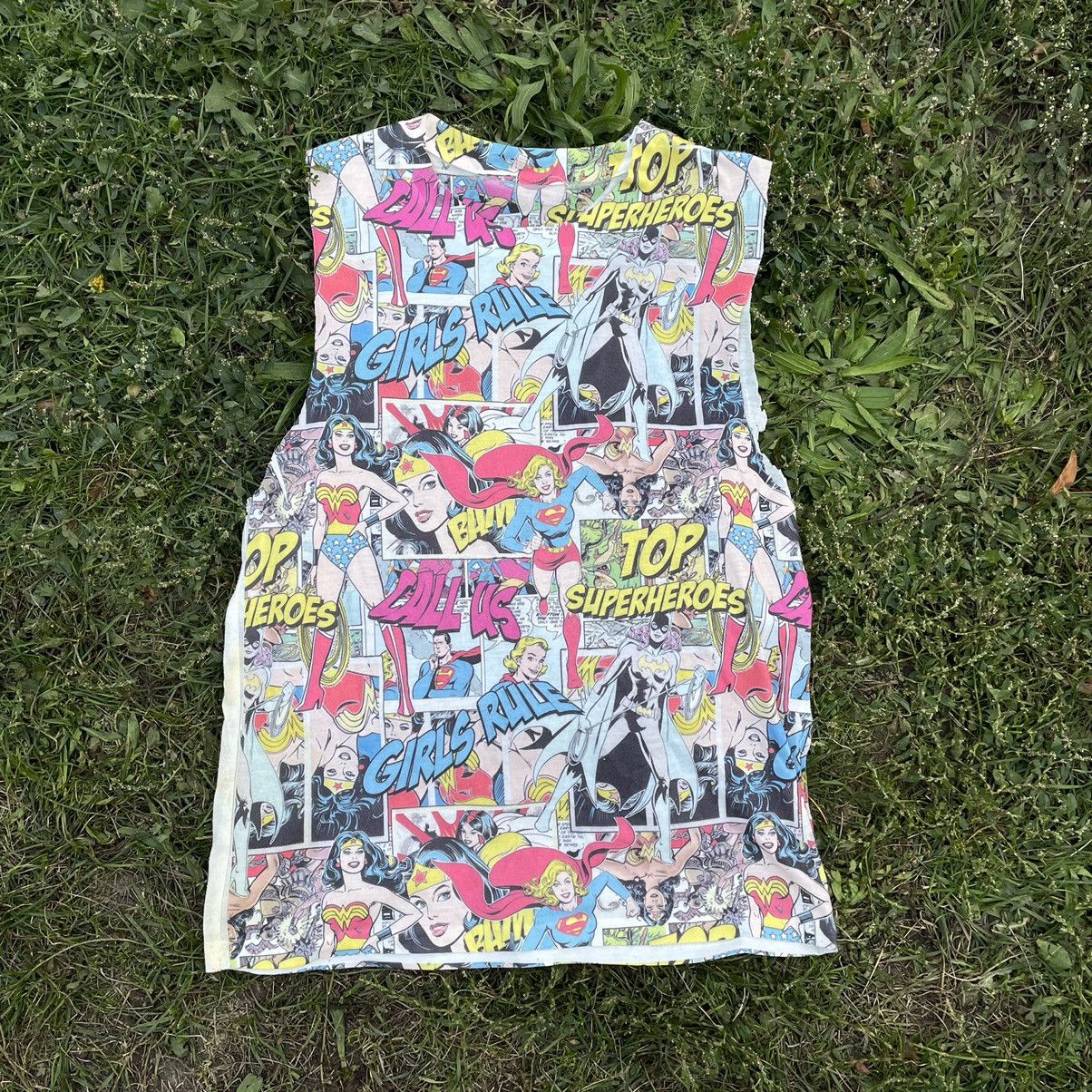 Vintage Vintage Y2K All Over Print Graphic Tee Superhero Skate S Size US S / EU 44-46 / 1 - 1 Thumbnail