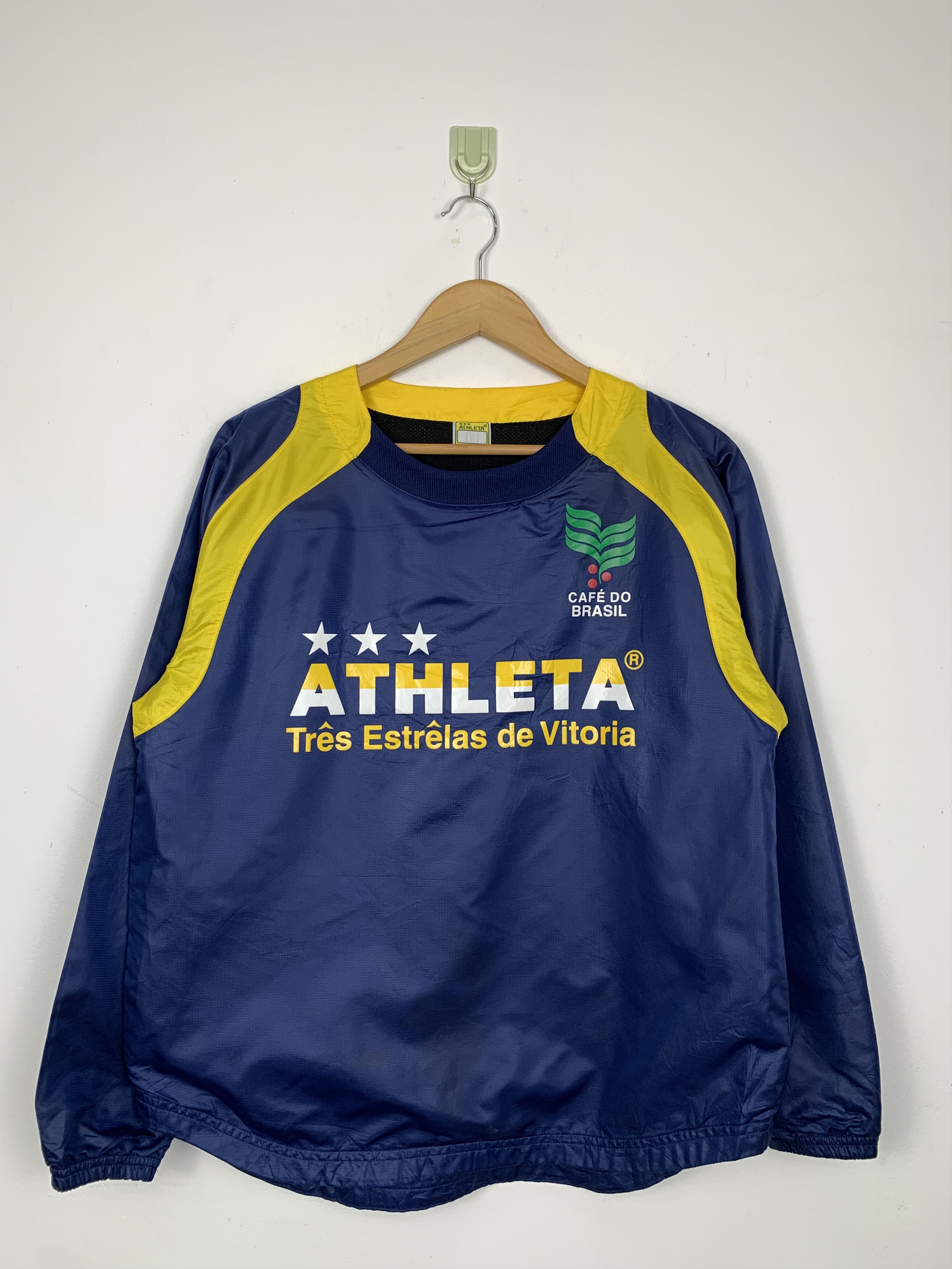 Japanese Brand Vintage Athleta Tres Estrelas De Victoria Style Soccer J0678 Size US S / EU 44-46 / 1 - 1 Thumbnail