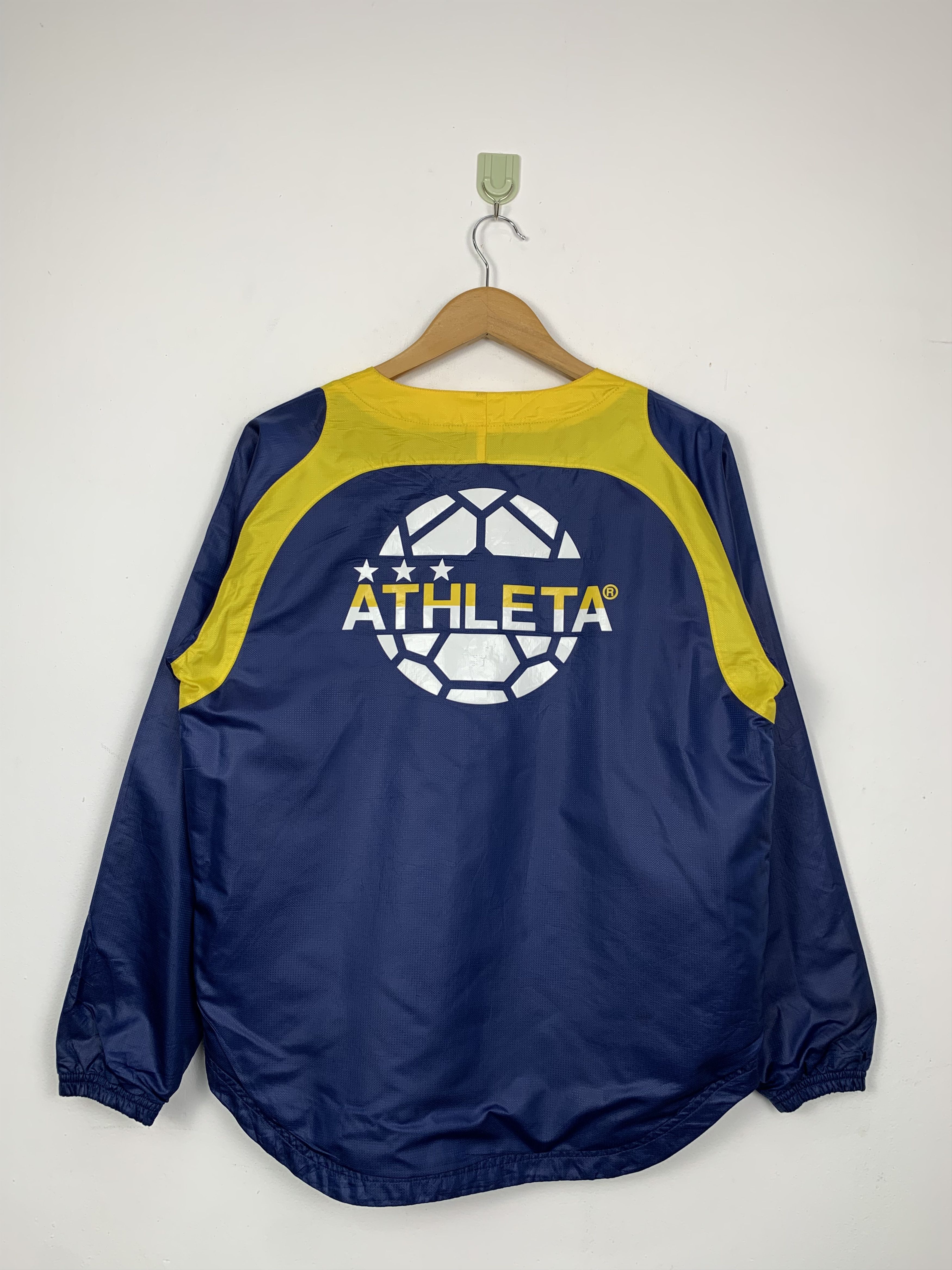 Japanese Brand Vintage Athleta Tres Estrelas De Victoria Style Soccer J0678 Size US S / EU 44-46 / 1 - 10 Thumbnail