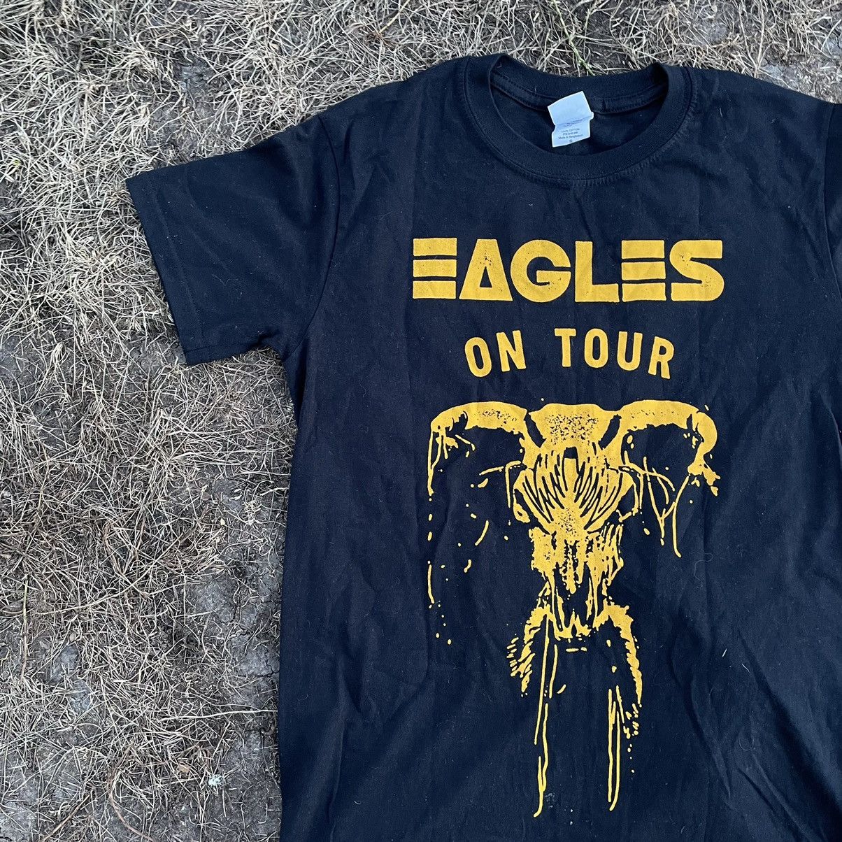 Vintage Vintage Y2K Eagles On Tour Graphic Tee Grunge Streetwear M Size US M / EU 48-50 / 2 - 3 Thumbnail