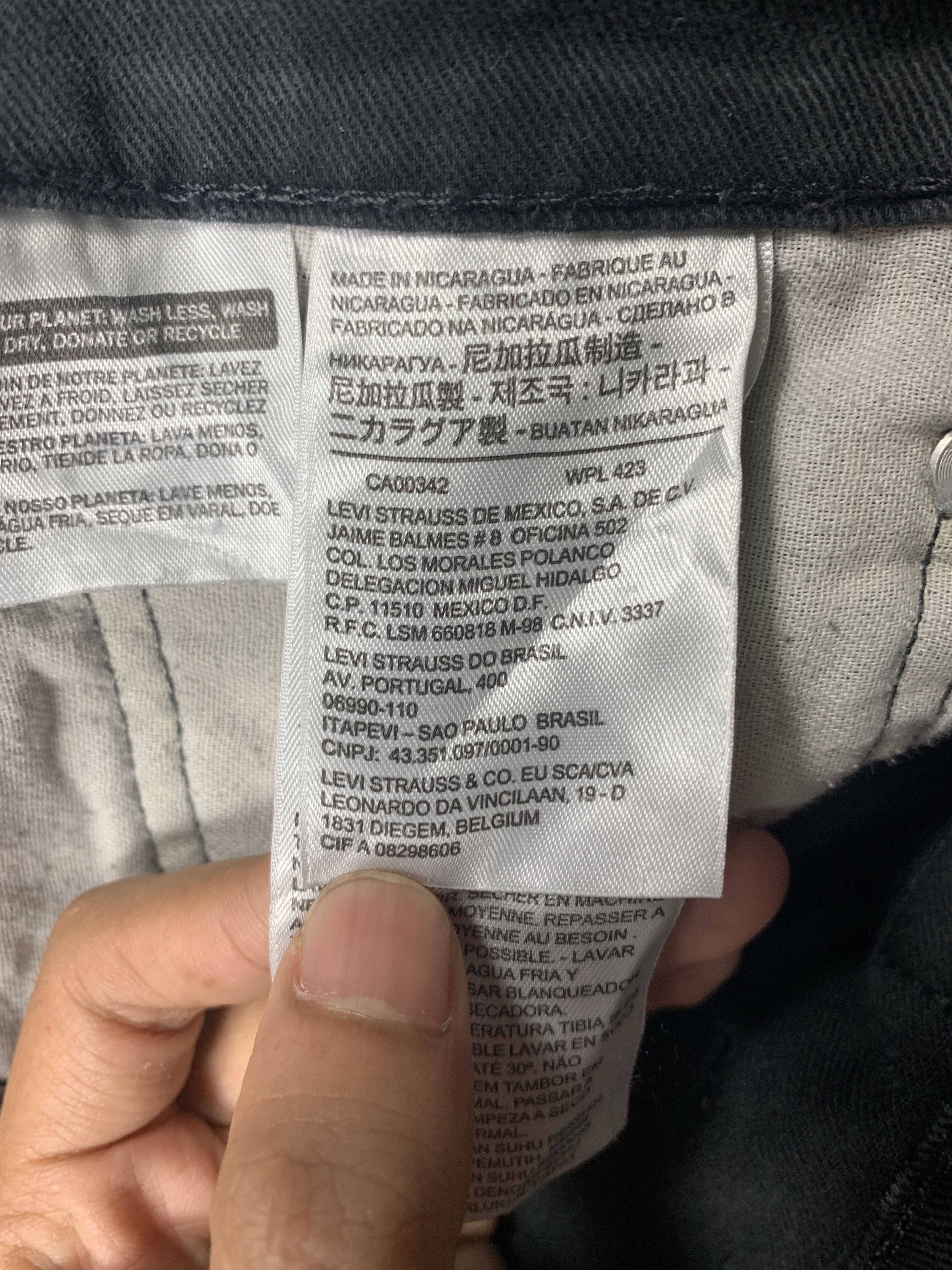 Levi's Vintage LEVI'S 541 Faded Mid Wash Black Jeans Size US 41 - 11 Thumbnail