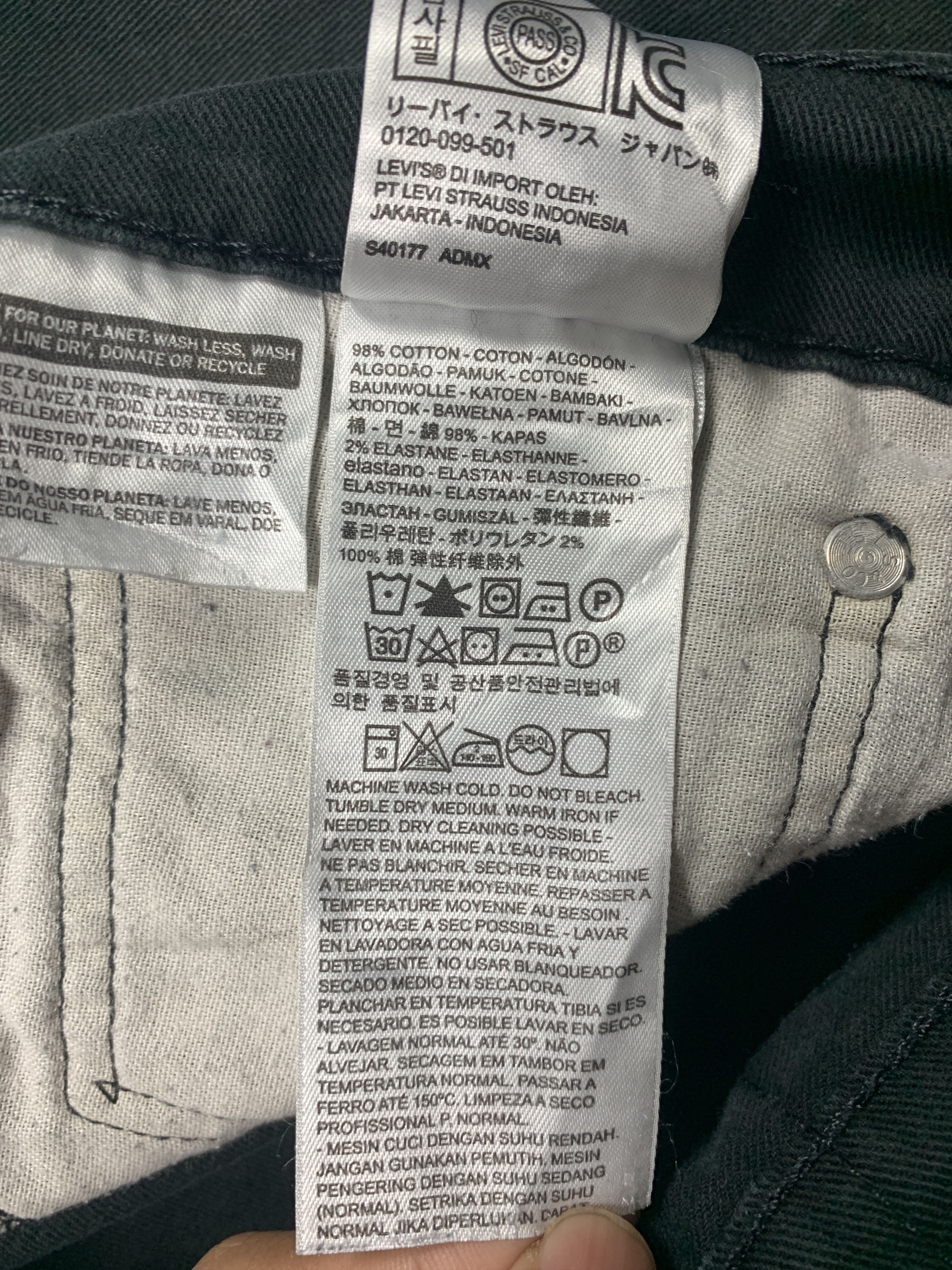 Levi's Vintage LEVI'S 541 Faded Mid Wash Black Jeans Size US 41 - 13 Thumbnail