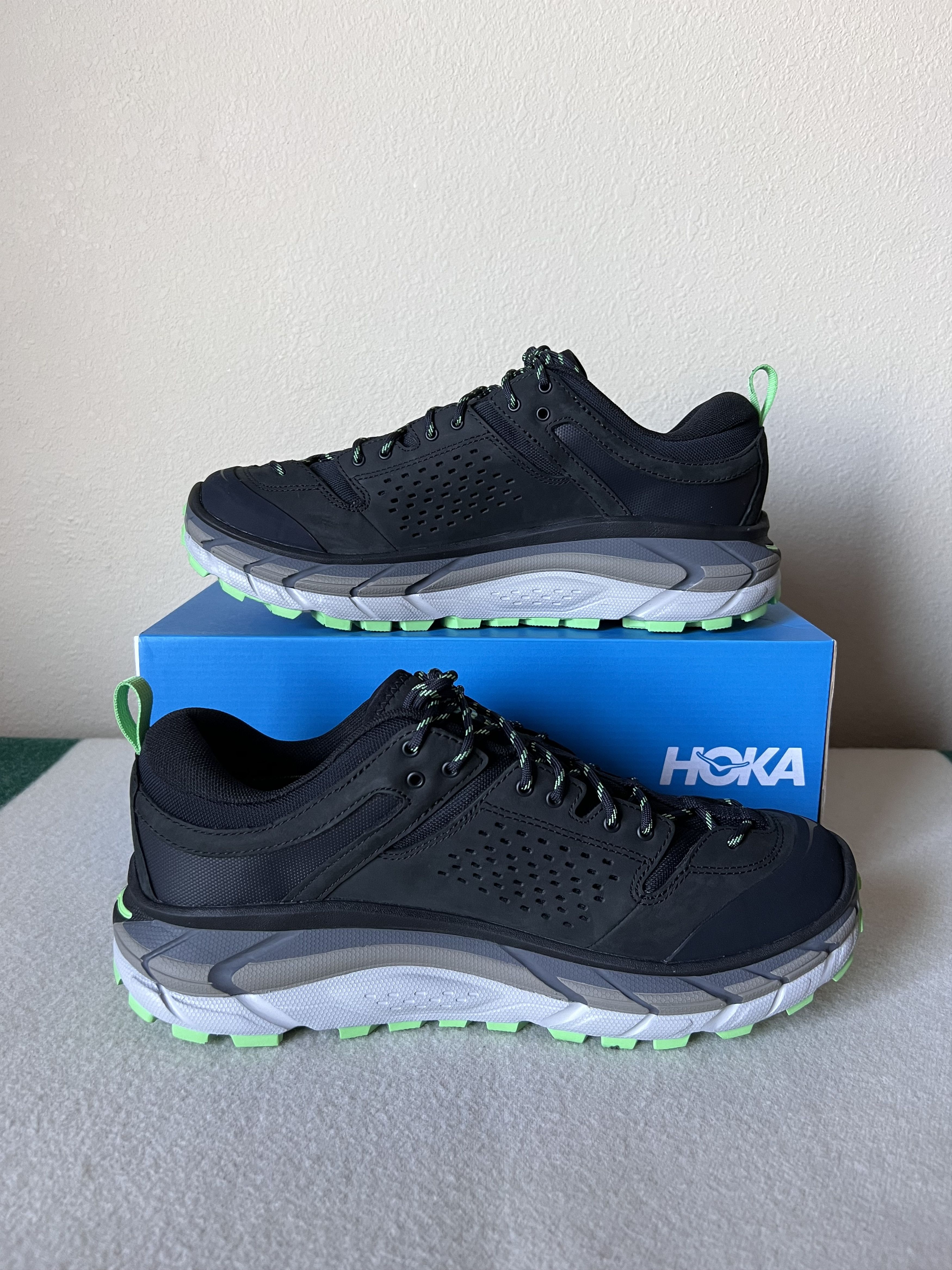 Hoka Hoka One One Tor Ultra Low in Black Zest Size US 11 / EU 44 - 3 Thumbnail