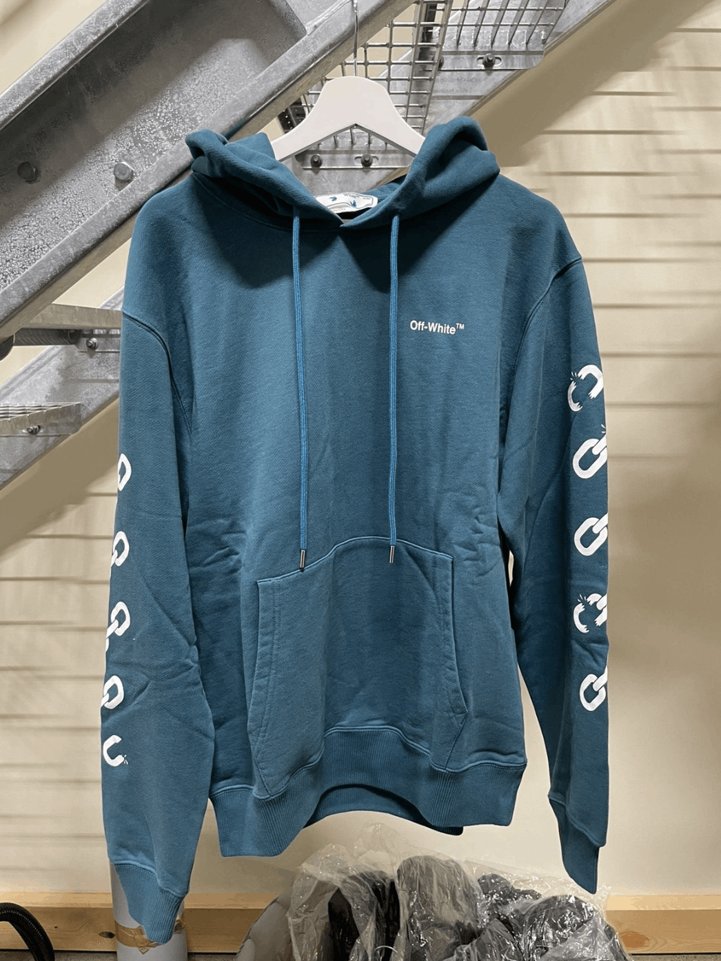 image of Off White Off-White Chain Arrow Hoodie 850$ in Blue, Men's (Size XL)