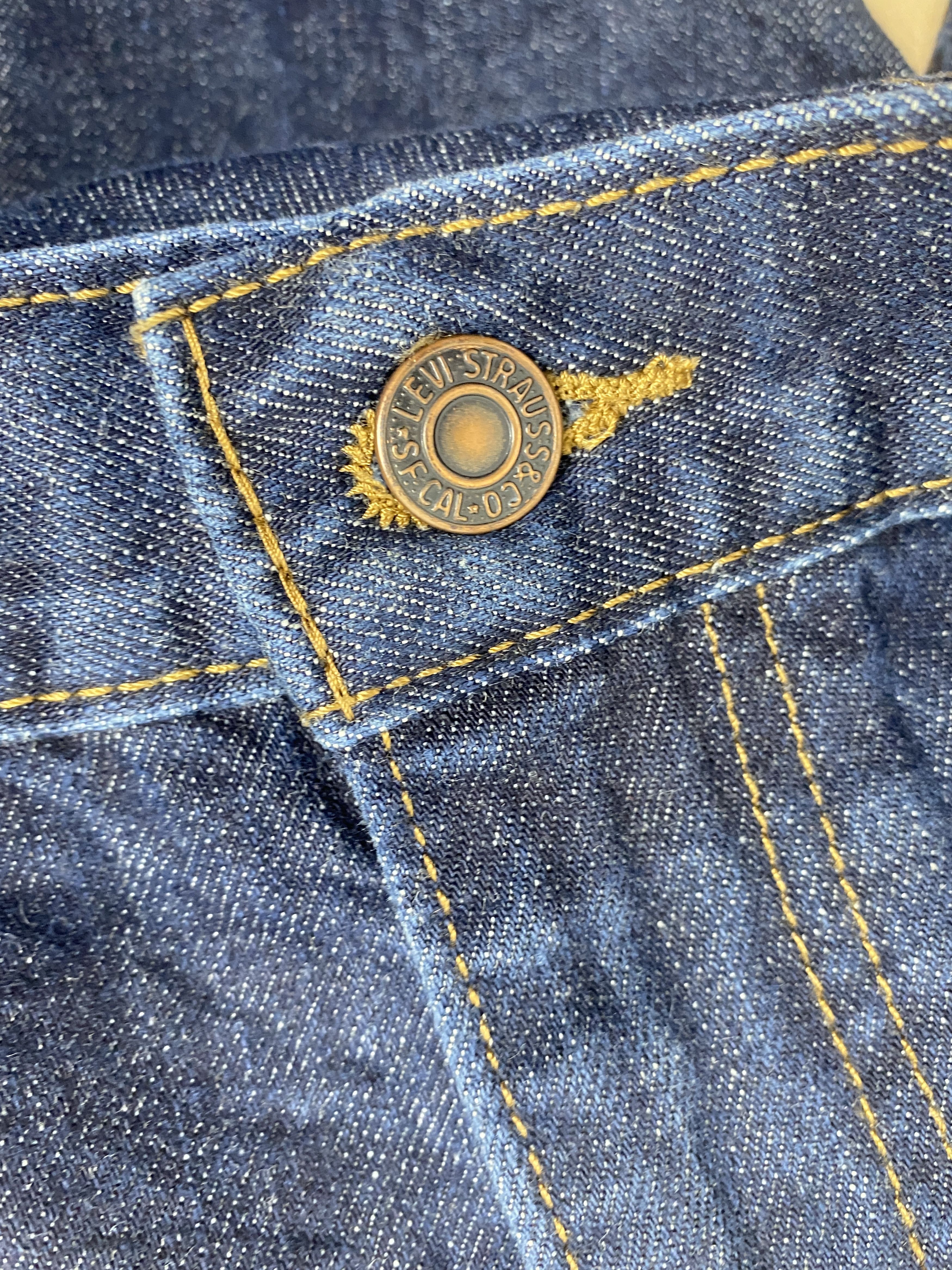 Levi's Vintage Levis 569 Straight Cut Distressed Blue Jeans Size US 43 - 16 Thumbnail