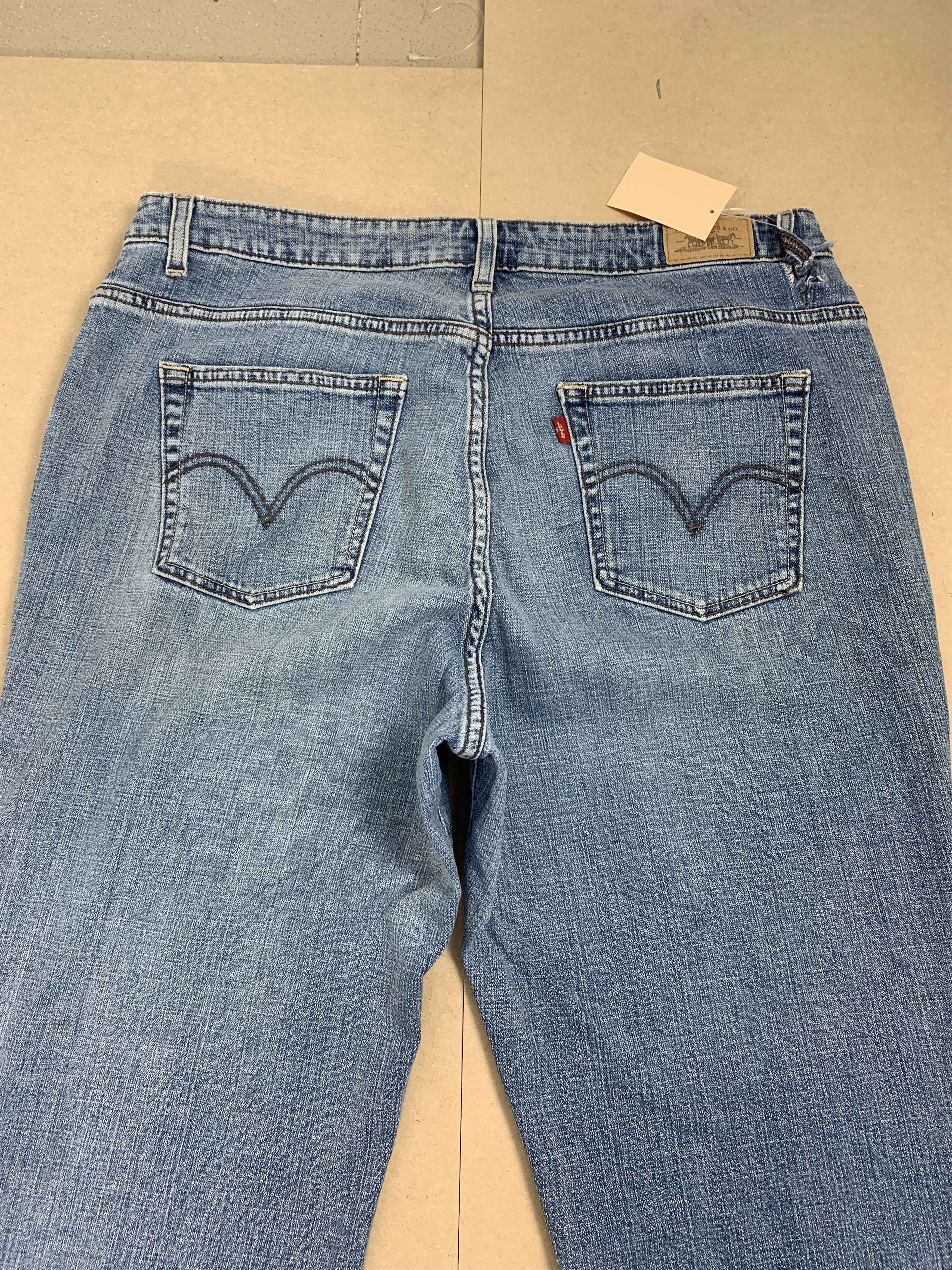 Levi's Vintage LEVI'S 580 Flared Bootcut Faded Mid Blue Jeans Size 36" / US 14 / IT 50 - 7 Thumbnail