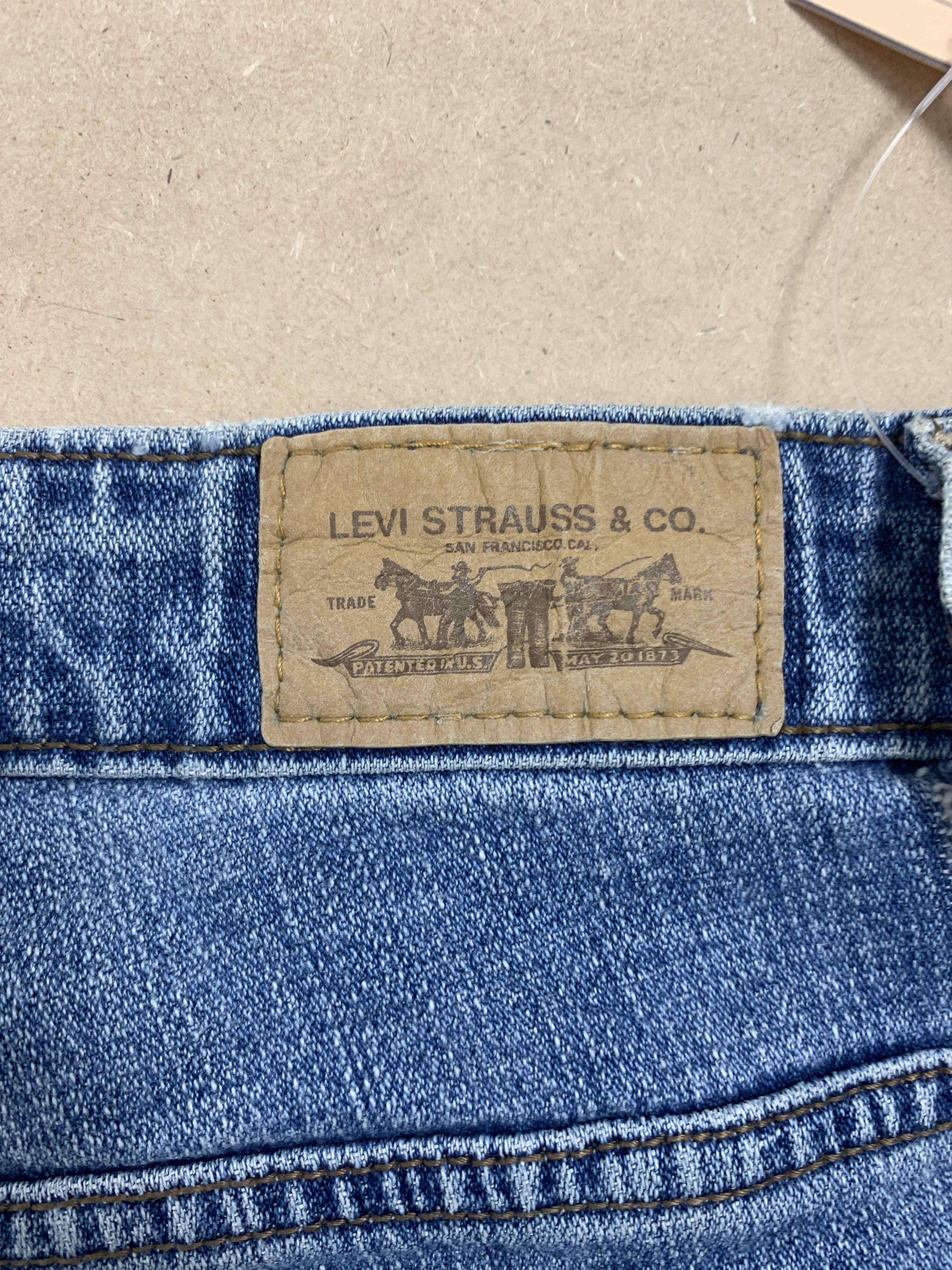 Levi's Vintage LEVI'S 580 Flared Bootcut Faded Mid Blue Jeans Size 36" / US 14 / IT 50 - 8 Thumbnail