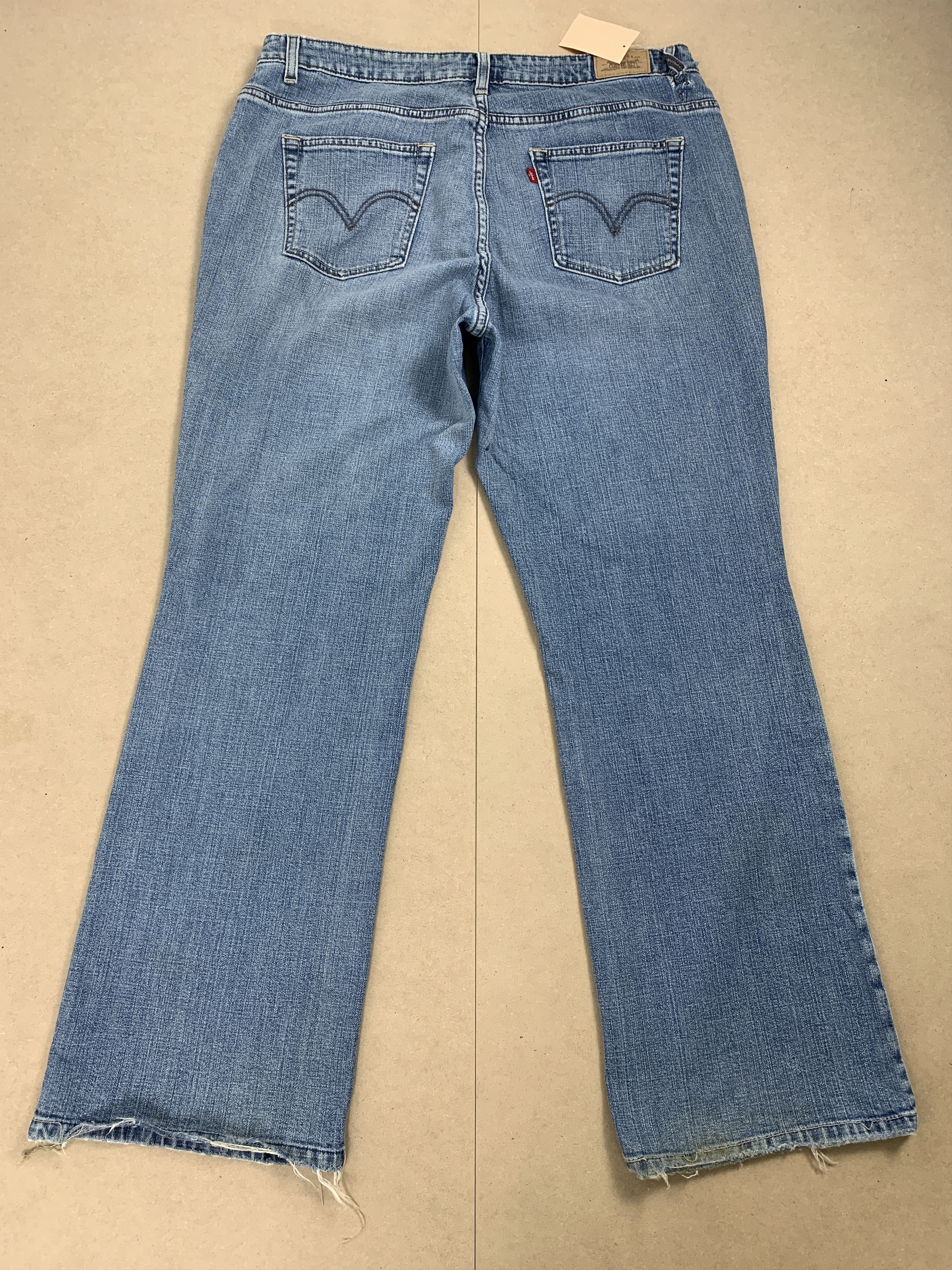 Levi's Vintage LEVI'S 580 Flared Bootcut Faded Mid Blue Jeans Size 36" / US 14 / IT 50 - 6 Thumbnail