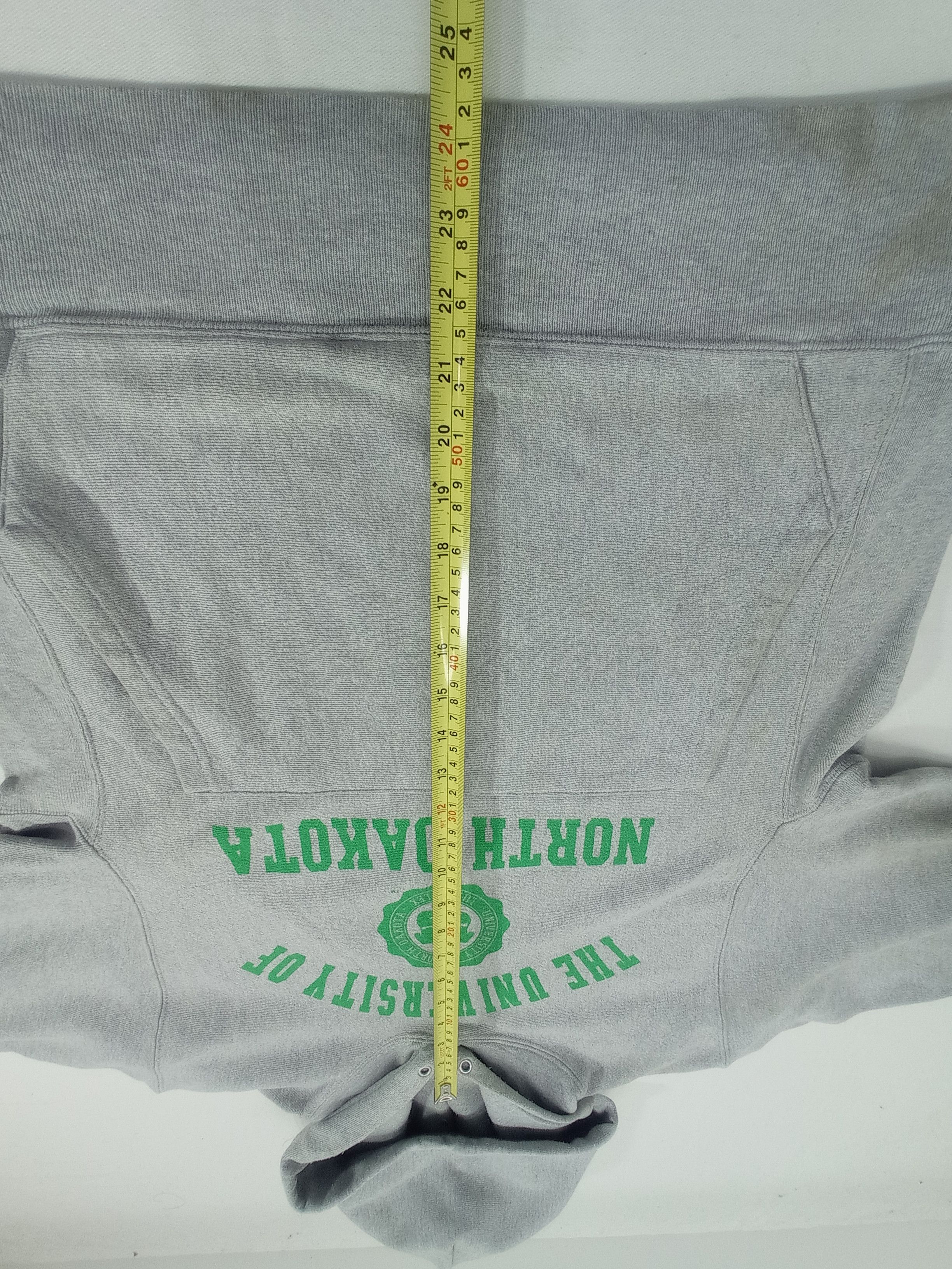 Champion Champion The University of North Dakota Reverse Weave Hoodie Size US M / EU 48-50 / 2 - 10 Thumbnail