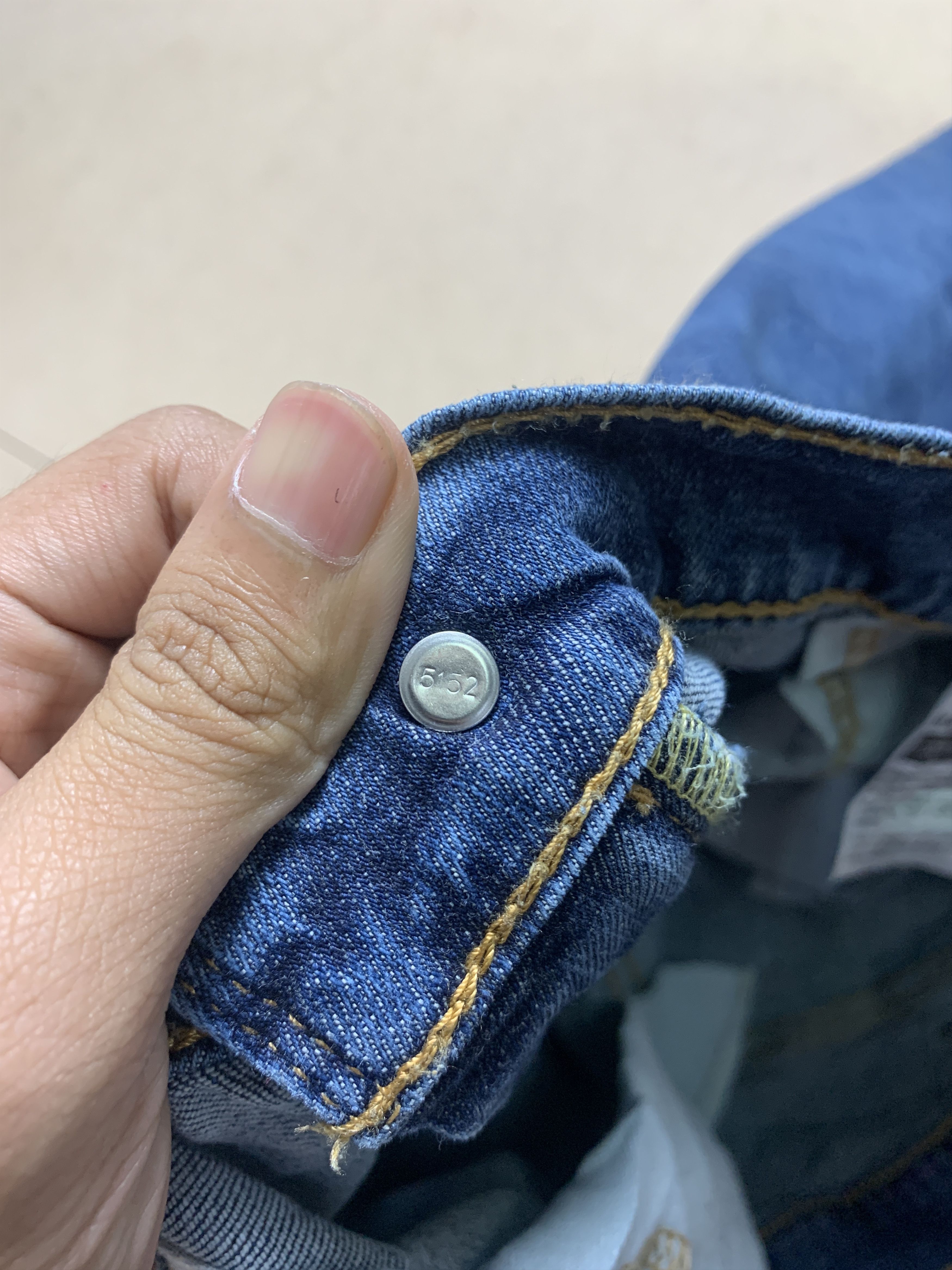 Levi's × Vintage Vintage Levi's 559 Distressed Faded Mid Wash Jeans Size US 38 / EU 54 - 18 Thumbnail