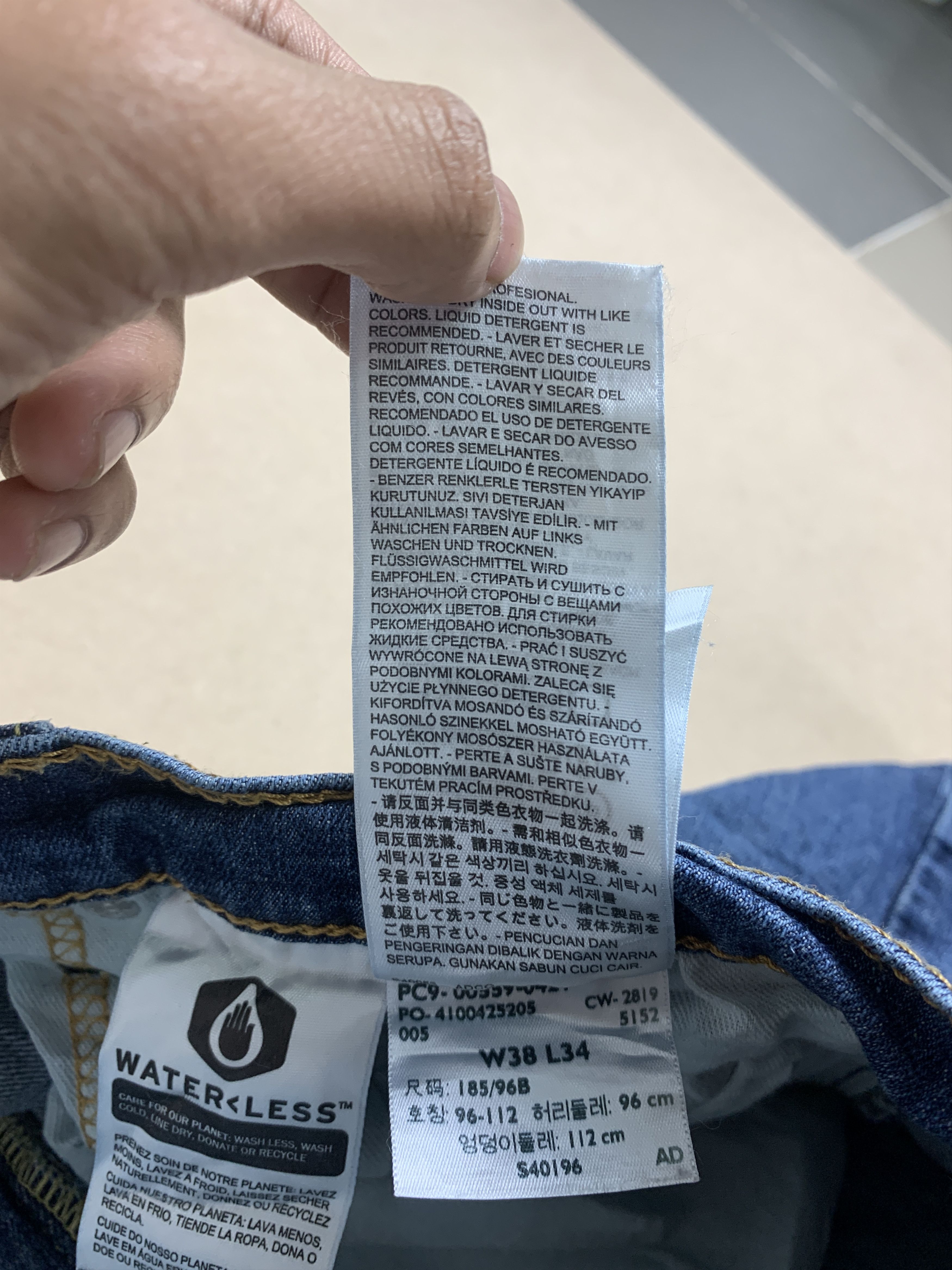 Levi's × Vintage Vintage Levi's 559 Distressed Faded Mid Wash Jeans Size US 38 / EU 54 - 16 Thumbnail