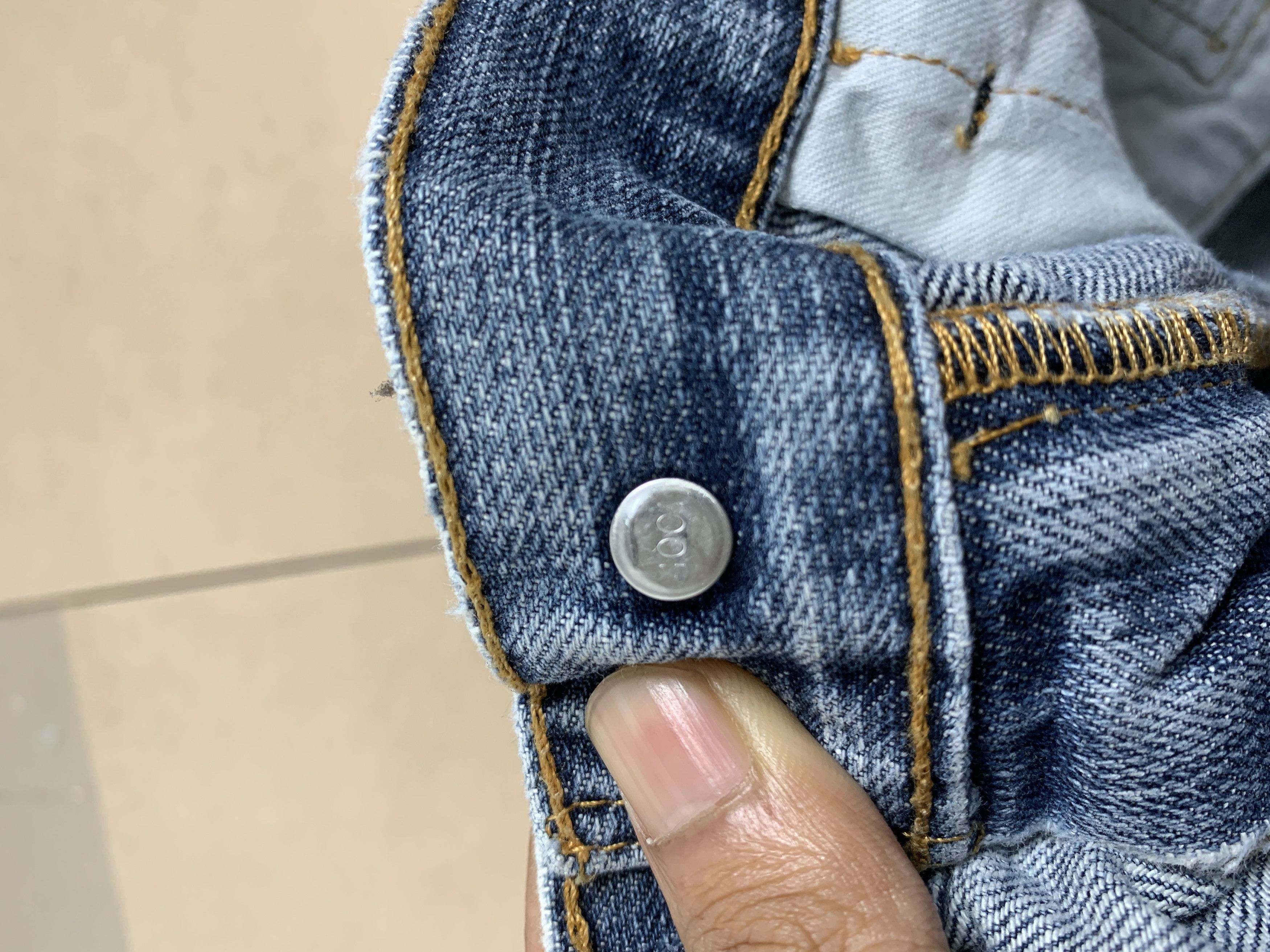 Levi's Vintage LEVI'S 505 Straight Cut Faded Jeans P0372 Size US 32 / EU 48 - 16 Thumbnail
