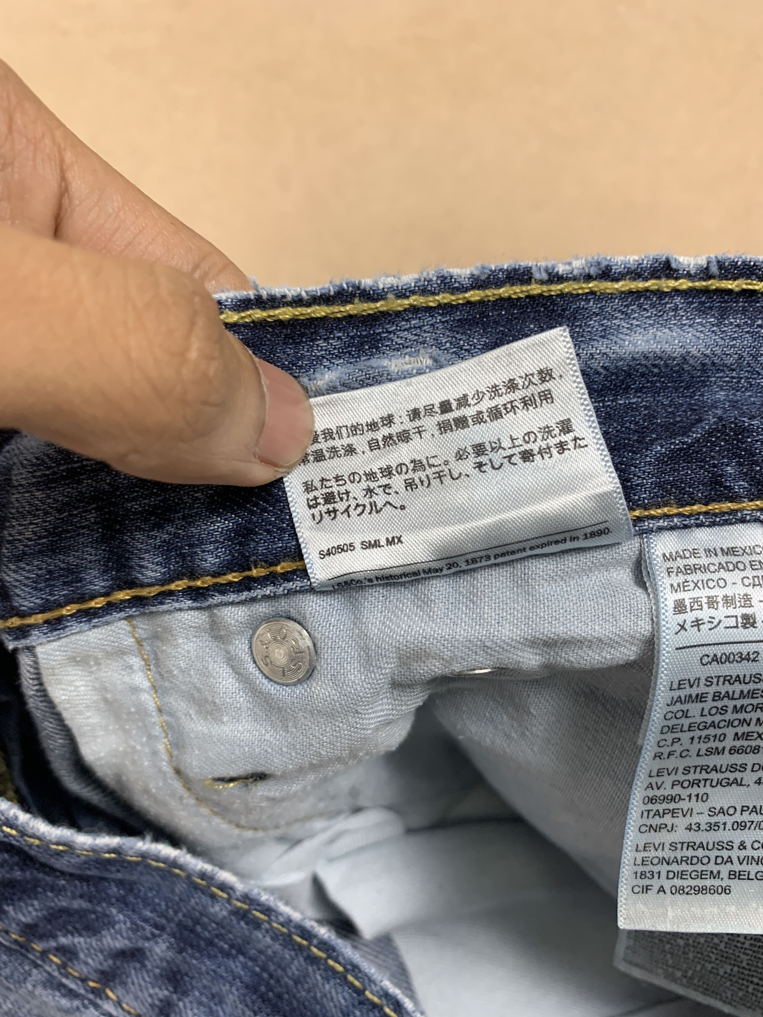 Levi's Vintage LEVI'S 514 Straight Cut Faded Blue Jeans Size US 34 / EU 50 - 10 Thumbnail