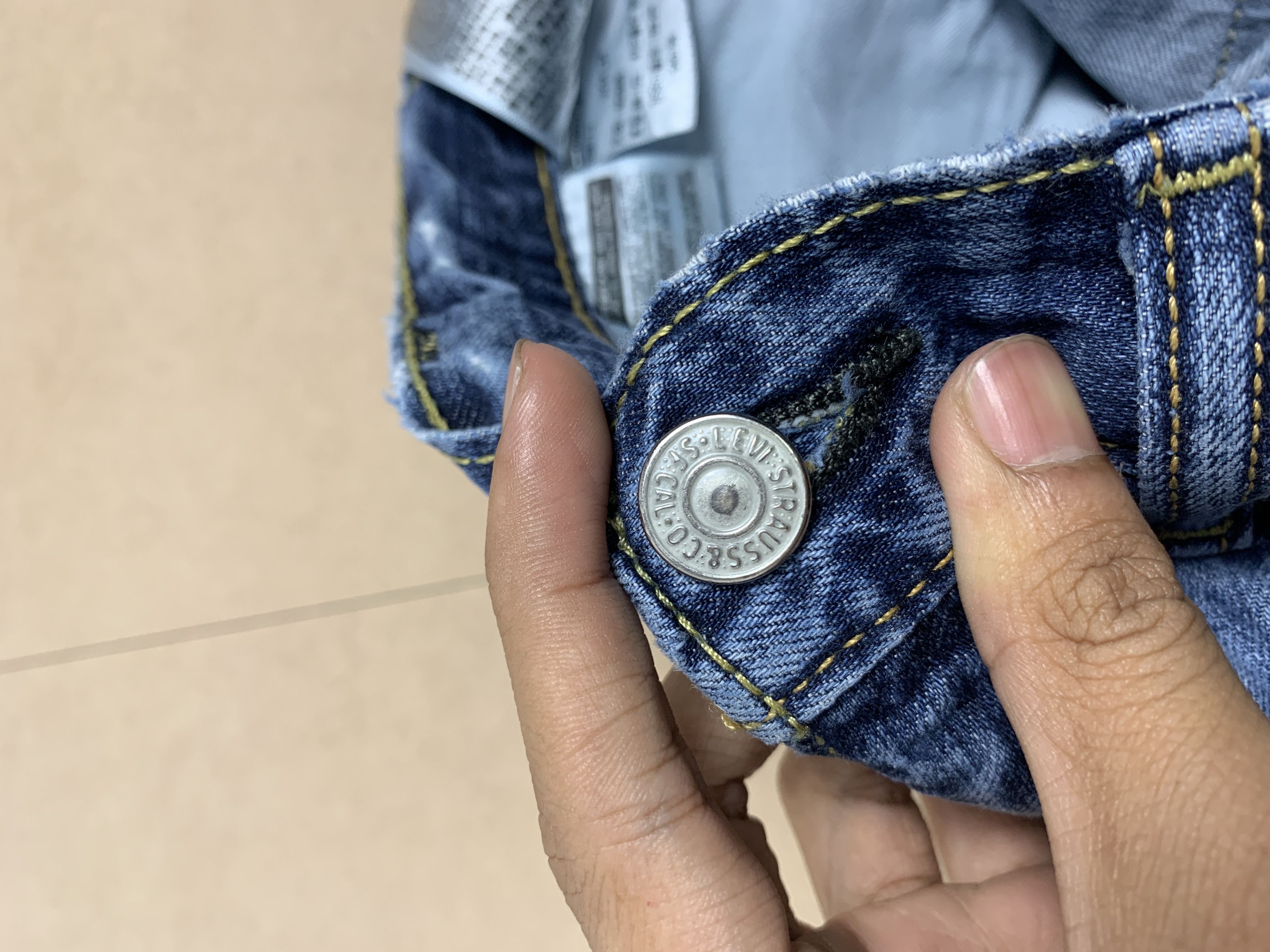 Levi's Vintage LEVI'S 514 Straight Cut Faded Blue Jeans Size US 34 / EU 50 - 16 Thumbnail