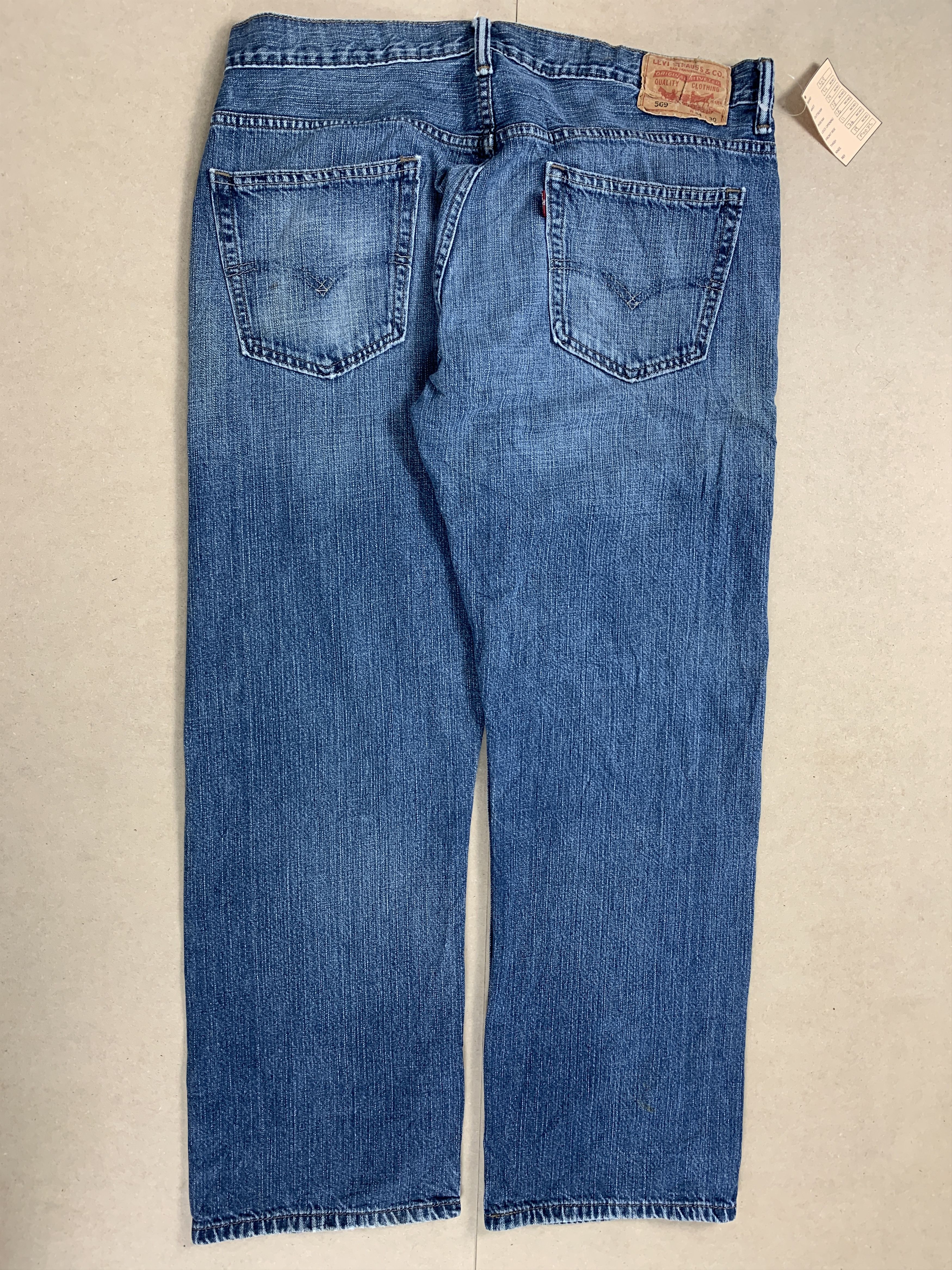 Levi's Vintage Levi's 569 Distressed Faded Mid Wash Jeans Size US 34 / EU 50 - 7 Thumbnail