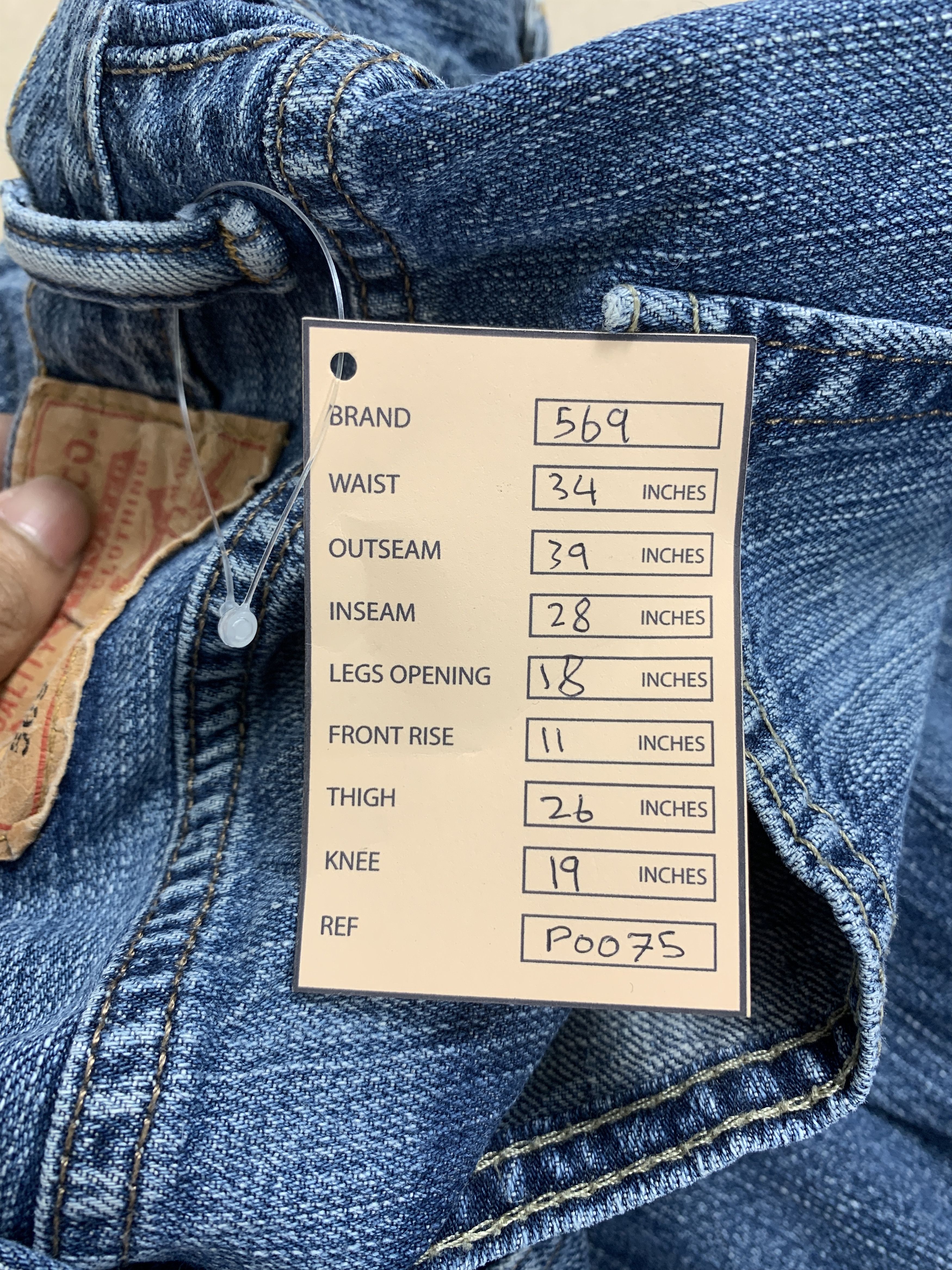 Levi's Vintage Levi's 569 Distressed Faded Mid Wash Jeans Size US 34 / EU 50 - 19 Thumbnail