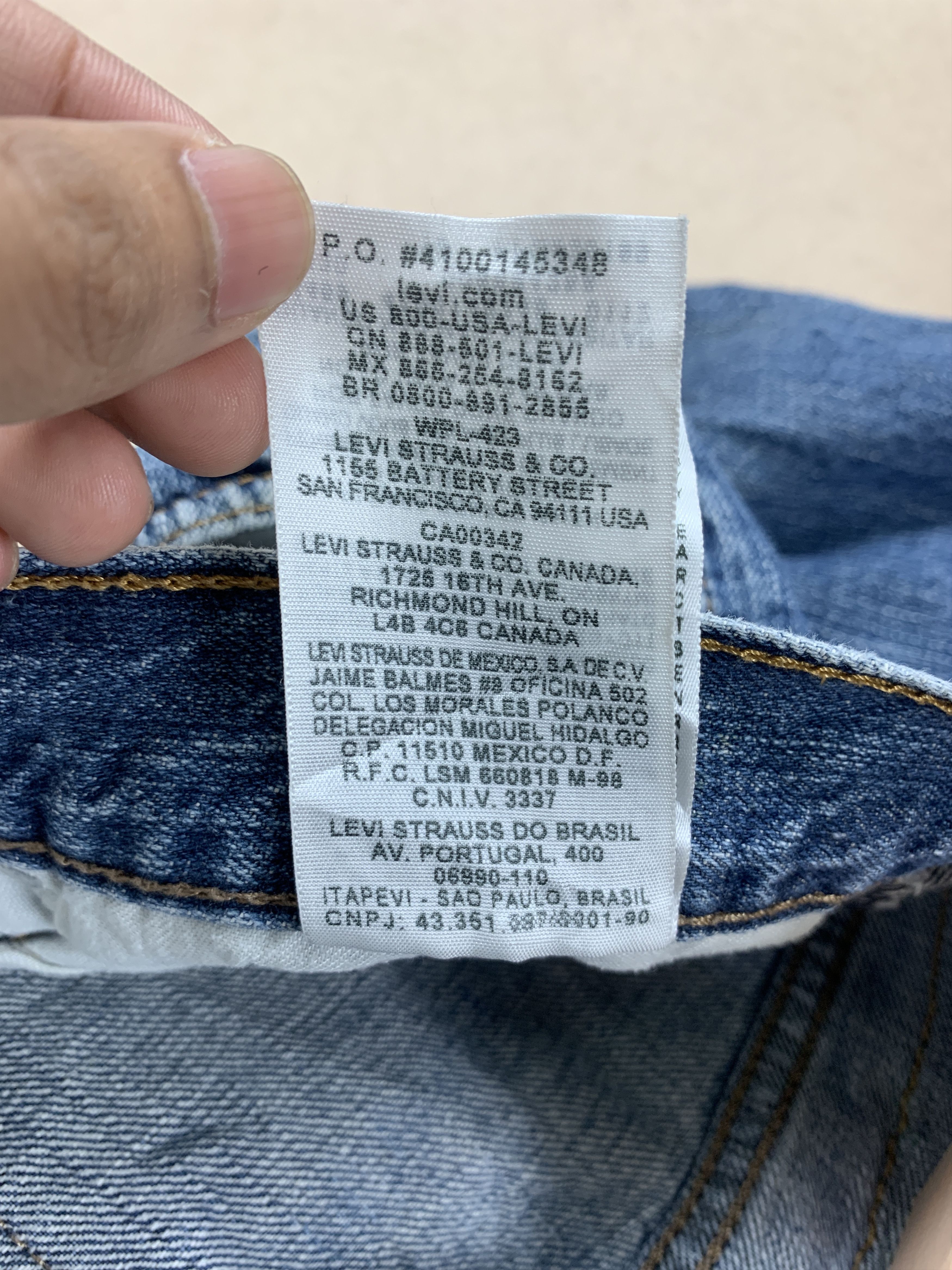 Levi's Vintage Levi's 569 Distressed Faded Mid Wash Jeans Size US 34 / EU 50 - 15 Thumbnail