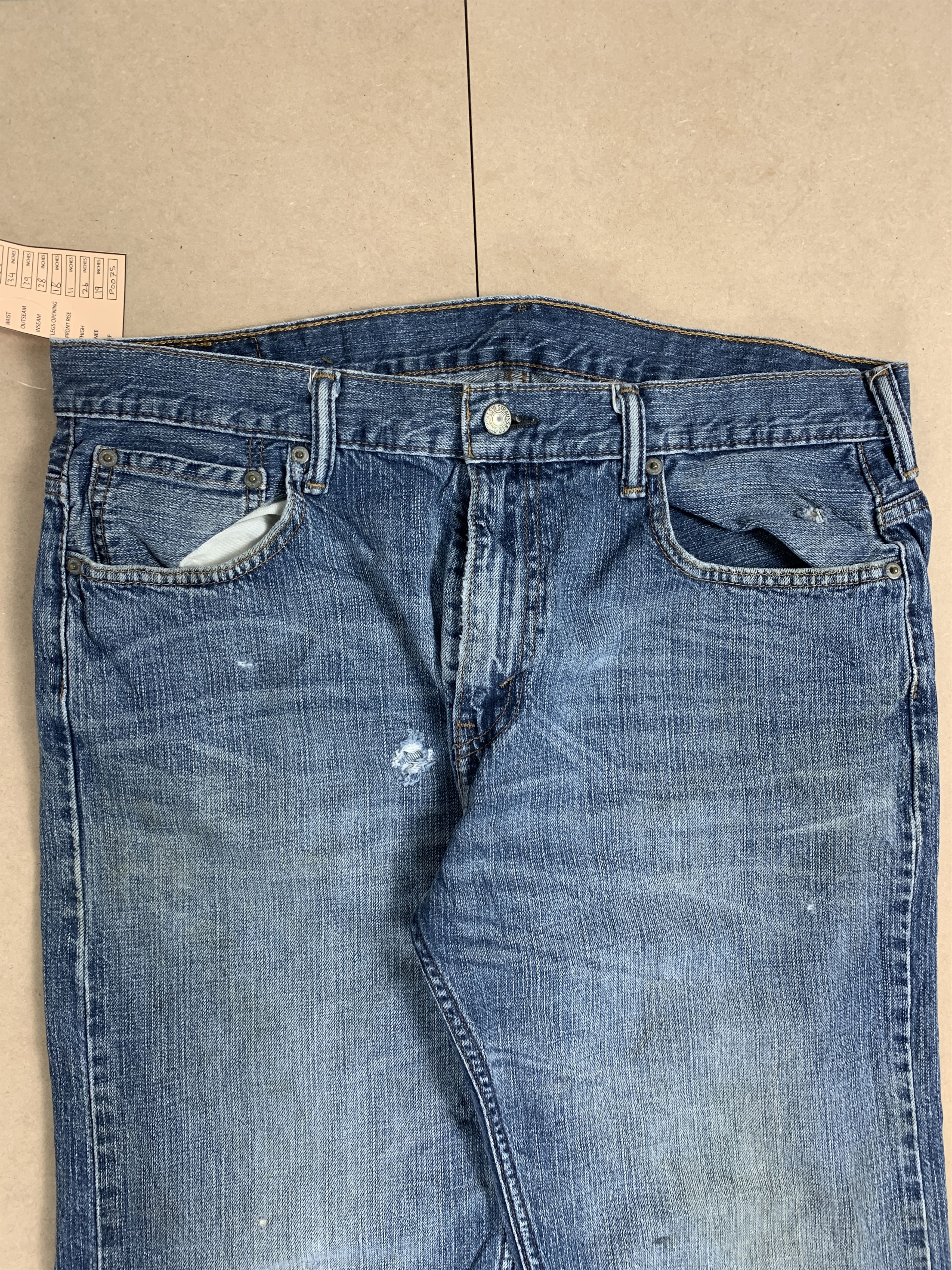 Levi's Vintage Levi's 569 Distressed Faded Mid Wash Jeans Size US 34 / EU 50 - 2 Thumbnail