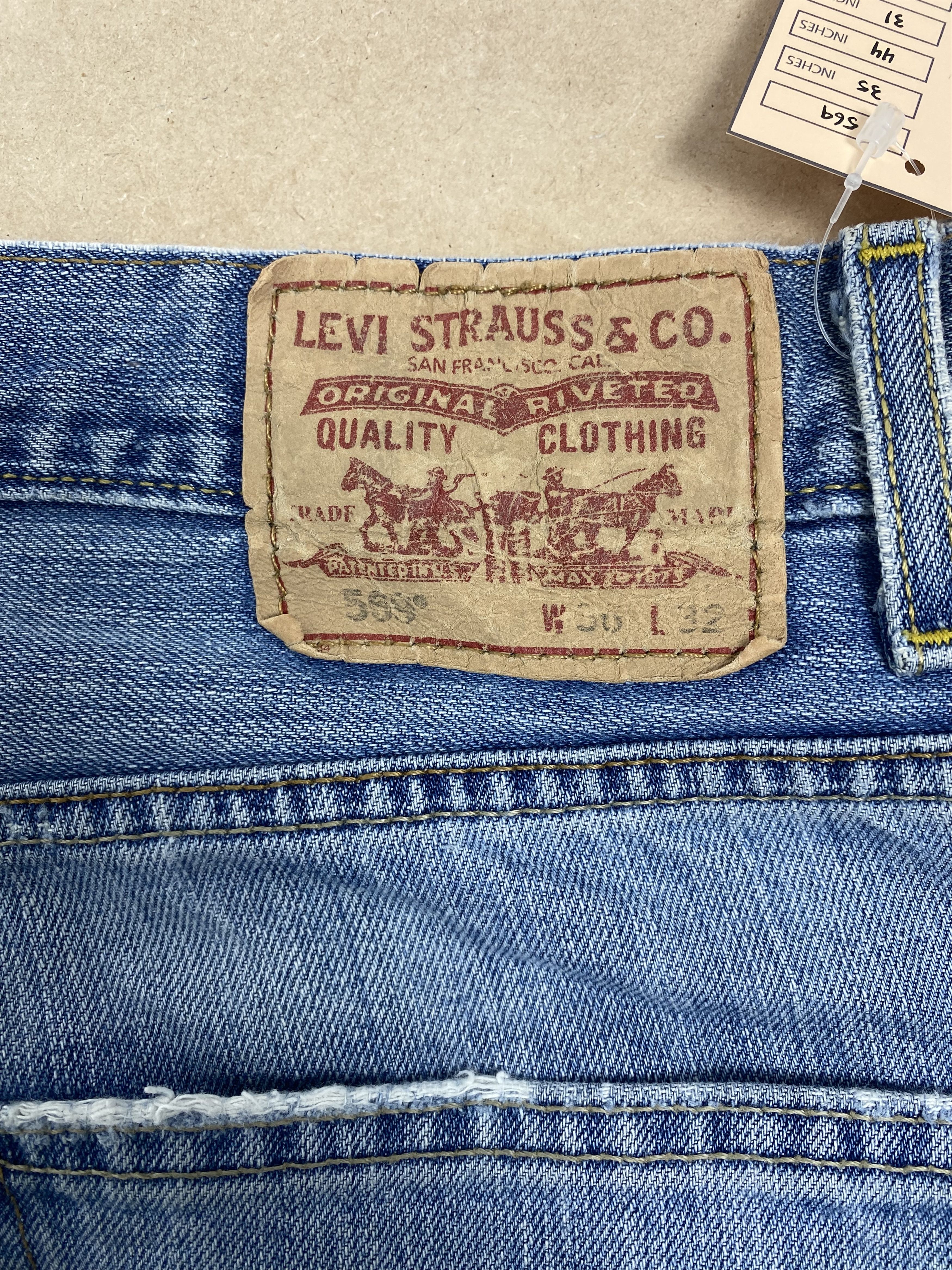 Levi's × Vintage Vintage Levis 569 Straight Cut Distressed Faded Blue Jeans Size US 35 - 10 Thumbnail