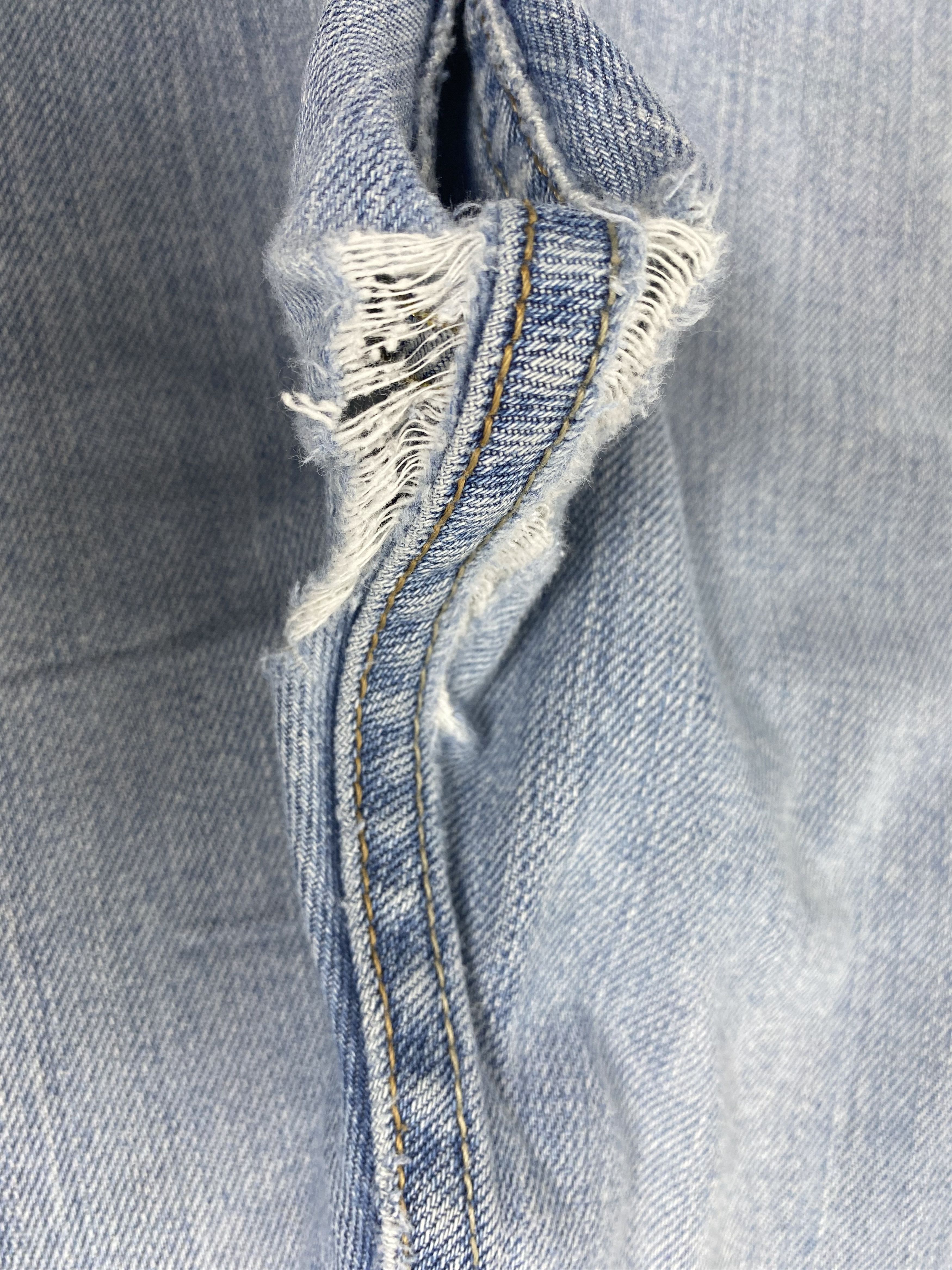 Levi's × Vintage Vintage Levis 569 Straight Cut Distressed Faded Blue Jeans Size US 35 - 9 Thumbnail