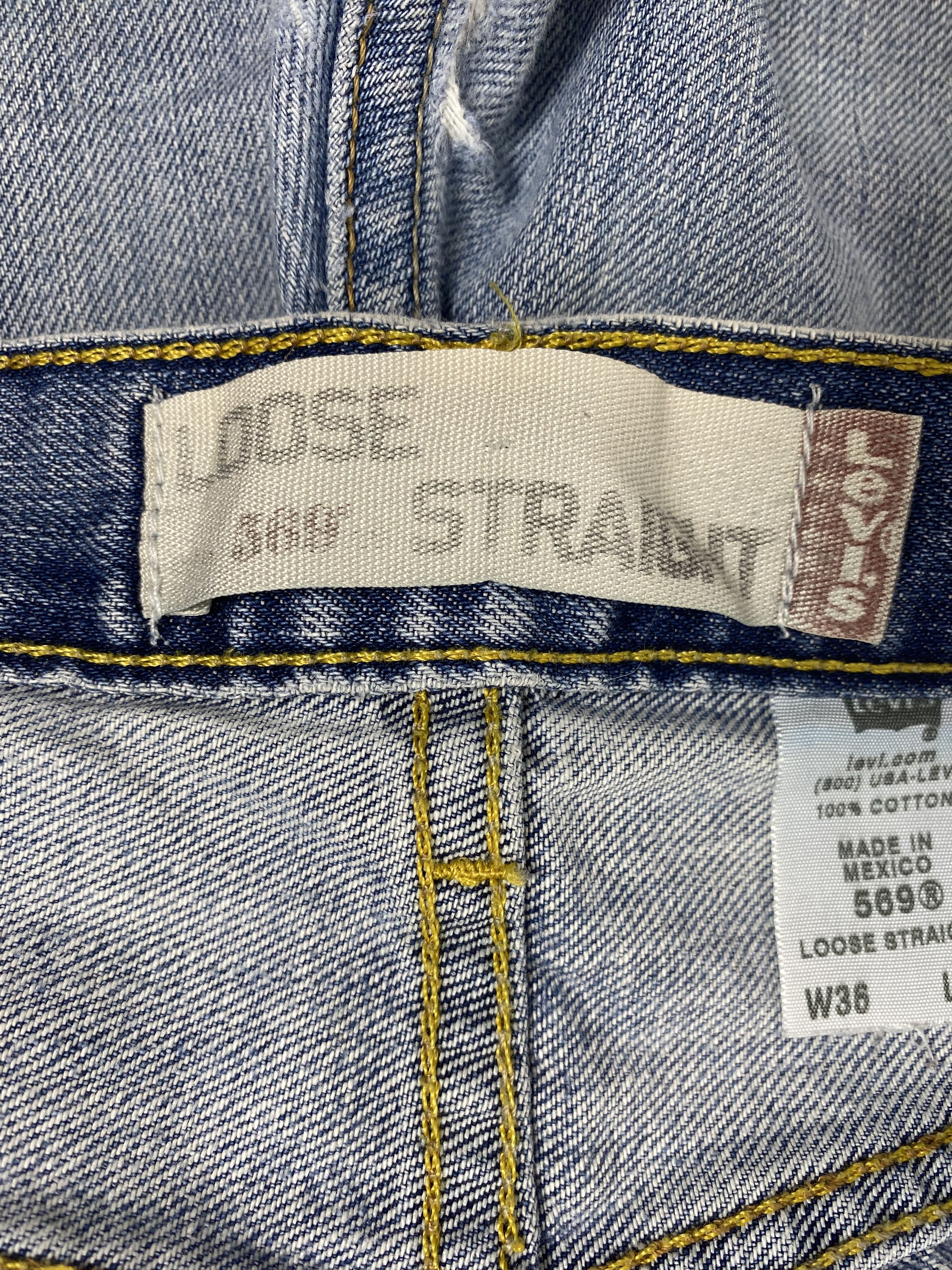 Levi's × Vintage Vintage Levis 569 Straight Cut Distressed Faded Blue Jeans Size US 35 - 12 Thumbnail