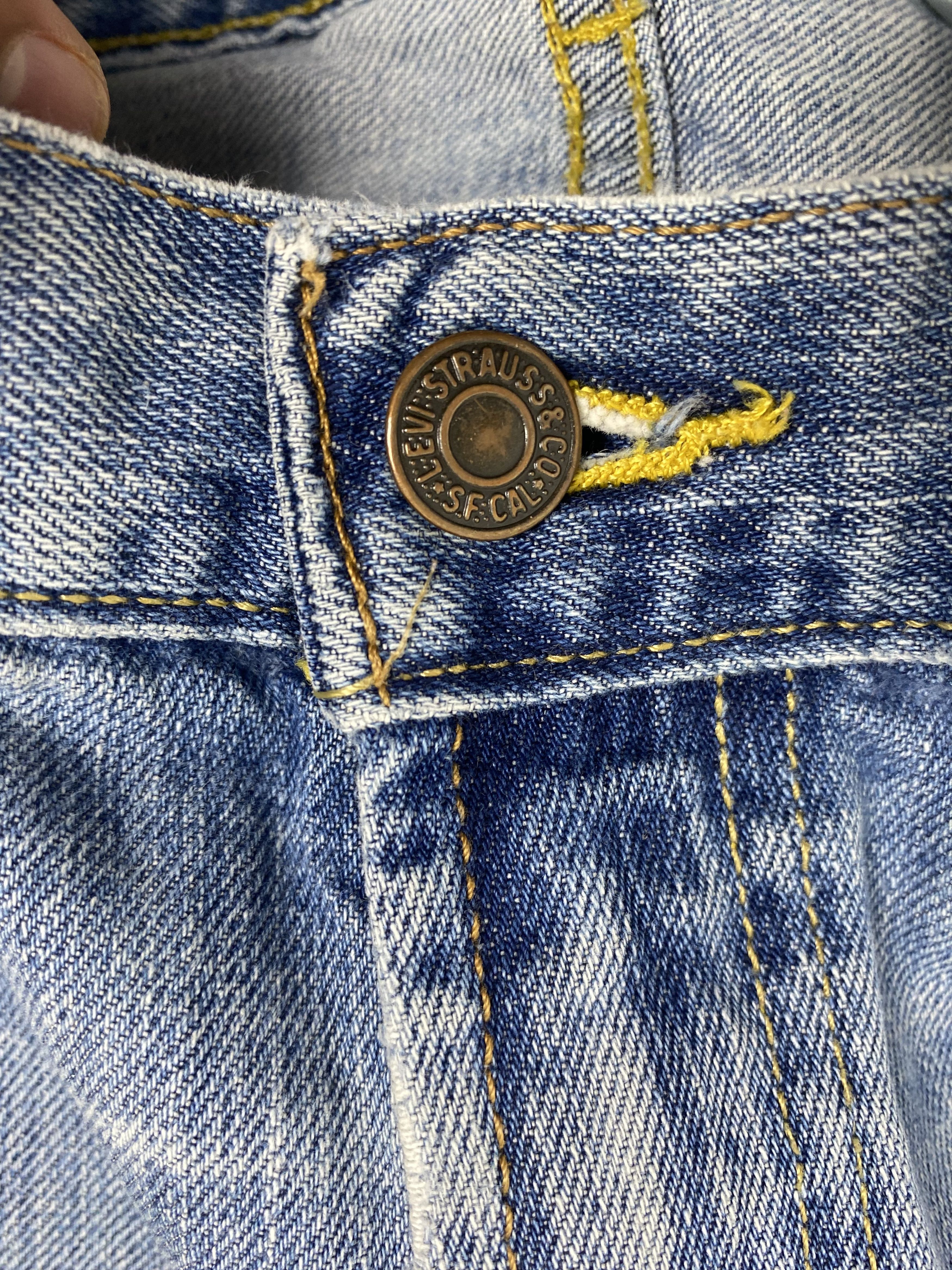 Levi's × Vintage Vintage Levis 569 Straight Cut Distressed Faded Blue Jeans Size US 35 - 16 Thumbnail