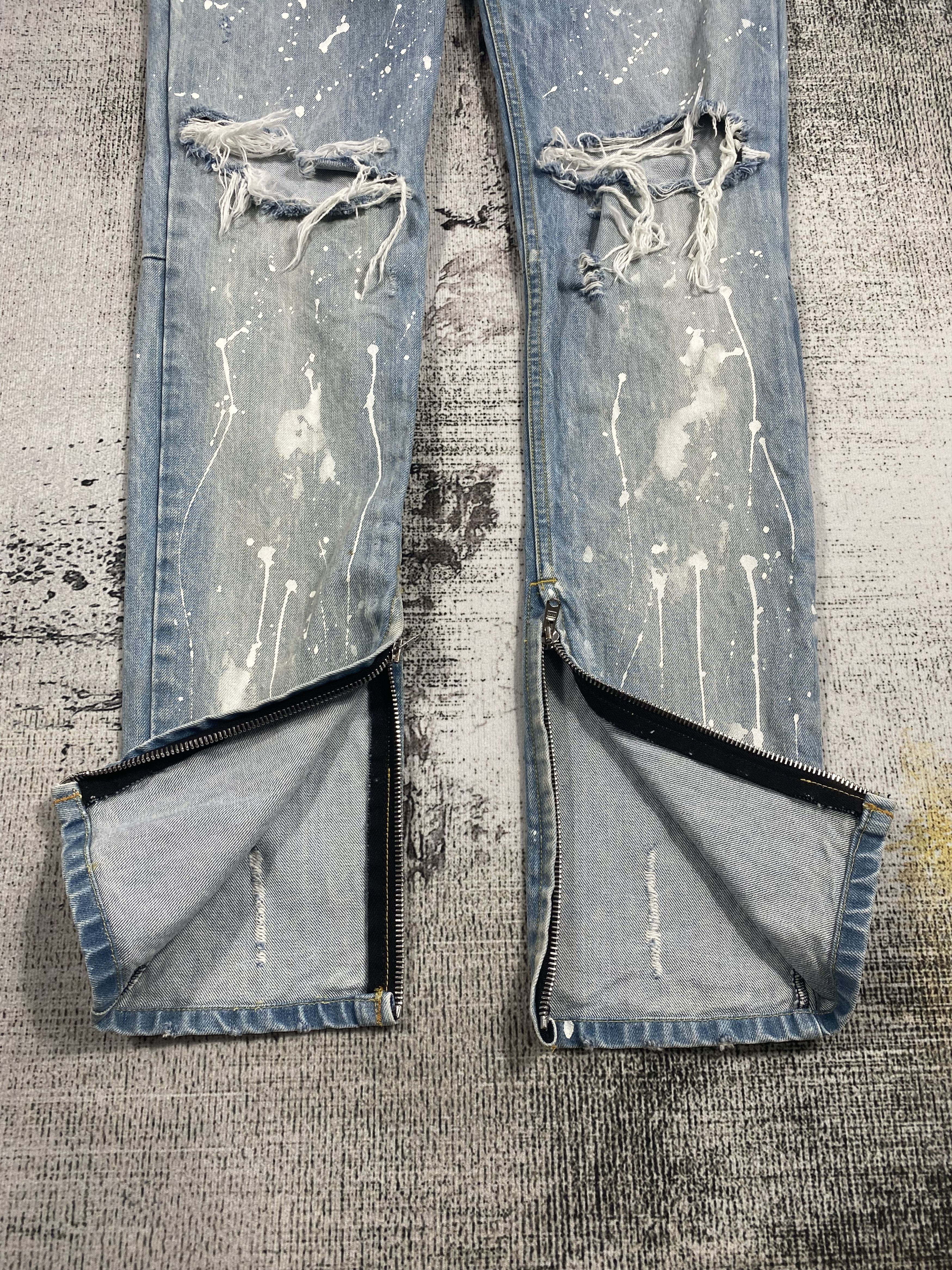 Mintcrew RARE🔥Skinny Fit Light Washed Splash Painters Distressed Size US 35 - 5 Thumbnail