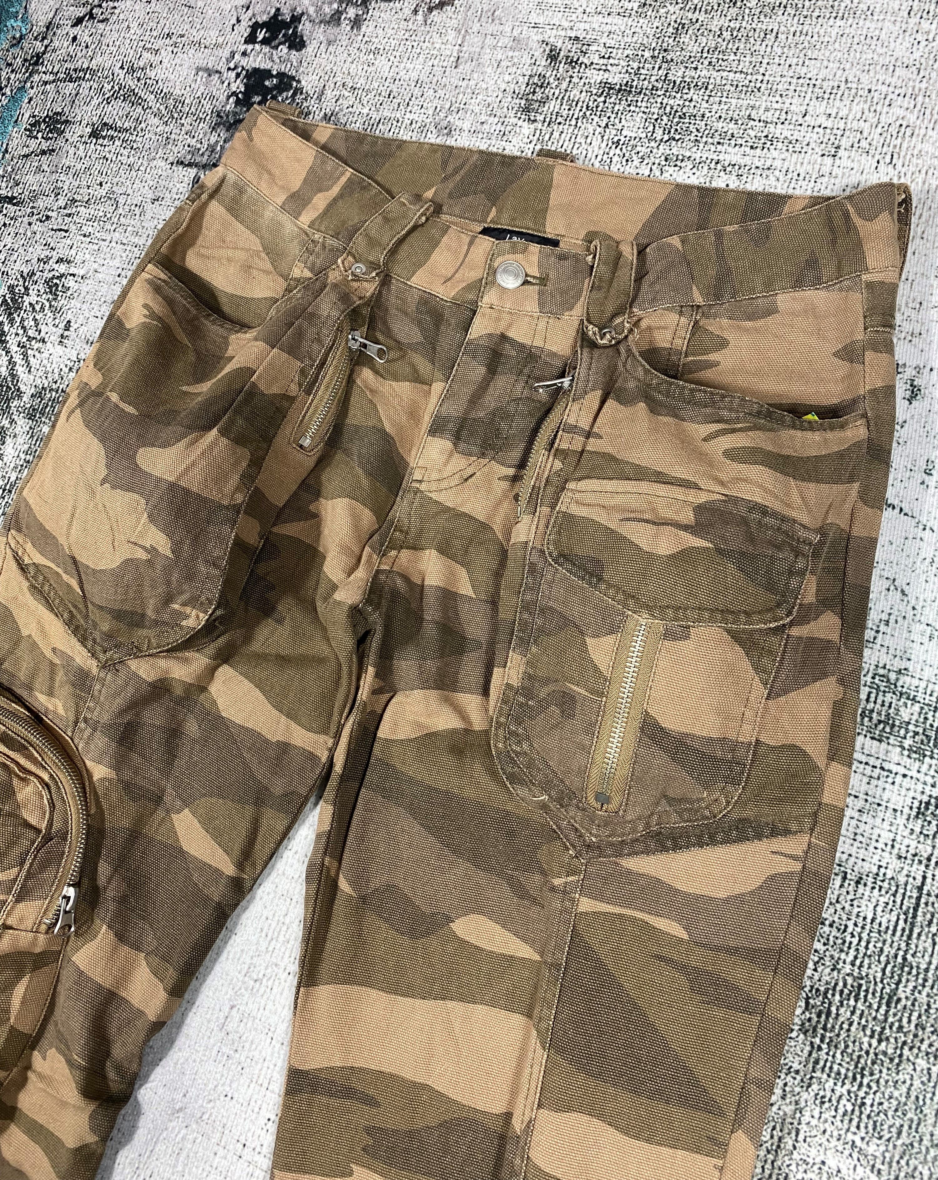 Japanese Brand RARE🔥Flared Utility Camouflage Cargo 8 Pockets Pants Size US 32 / EU 48 - 6 Thumbnail