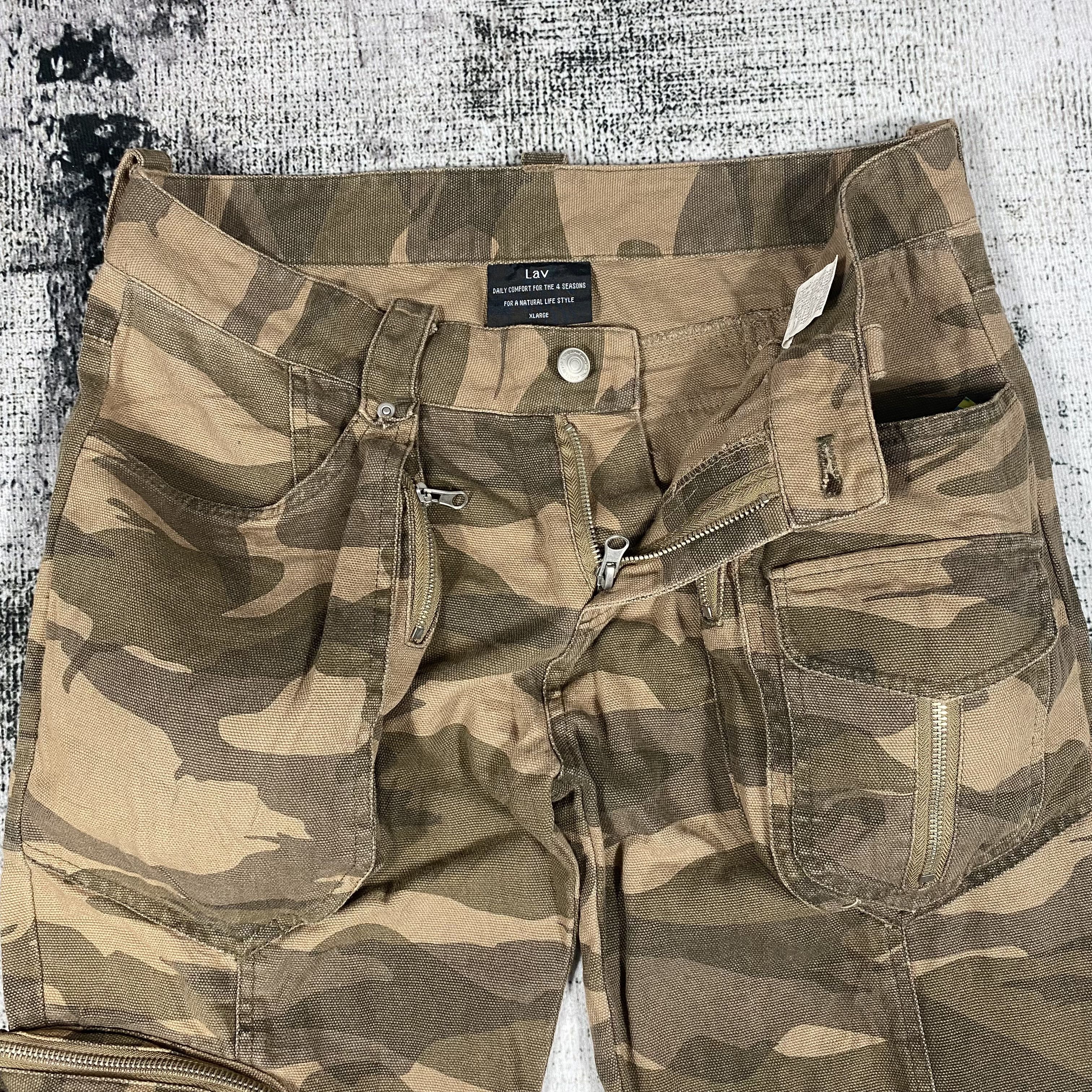 Japanese Brand RARE🔥Flared Utility Camouflage Cargo 8 Pockets Pants Size US 32 / EU 48 - 9 Thumbnail