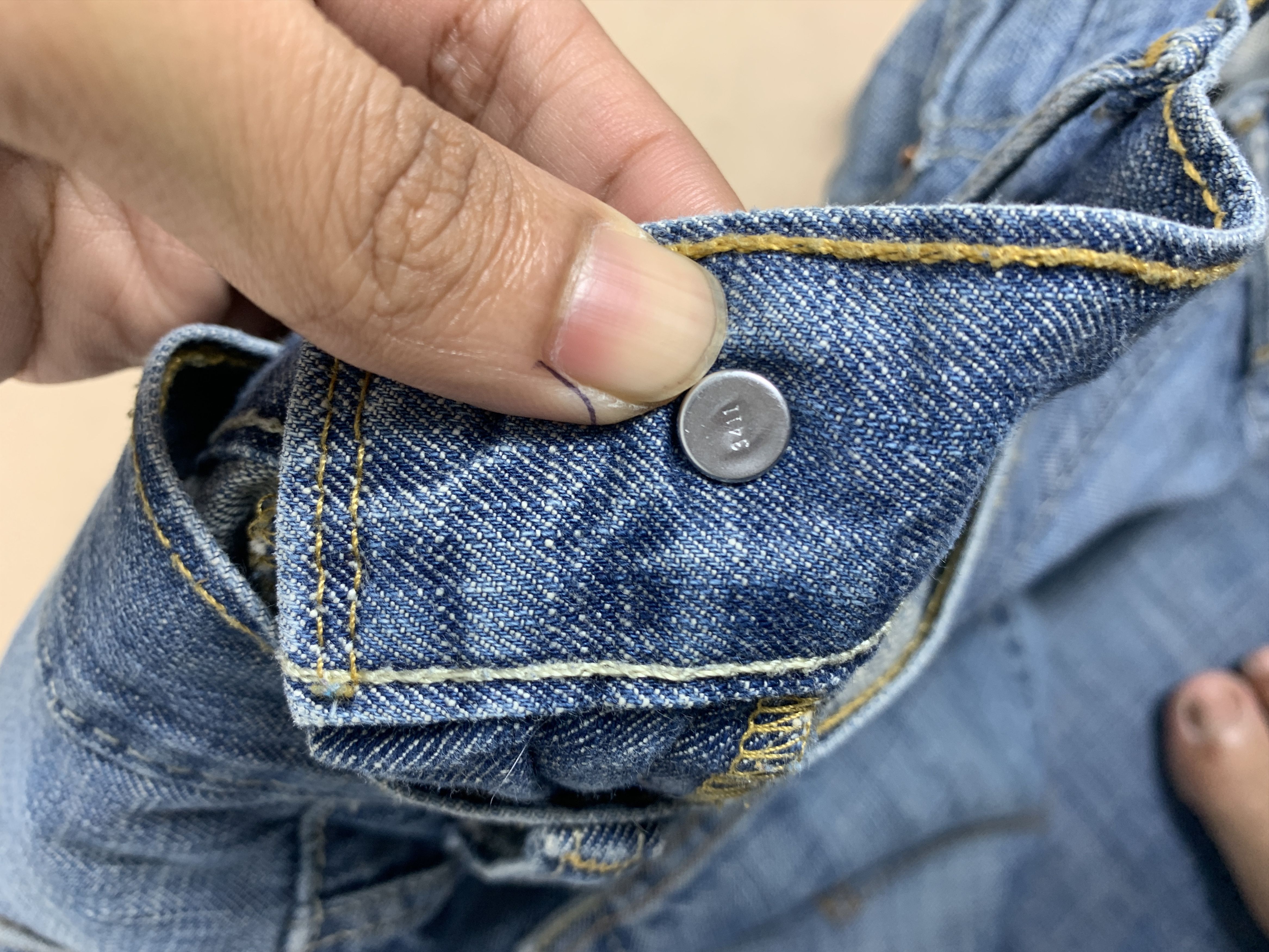 Levi's Vintage LEVI'S 569 Straight Cut Faded Jeans P0195 Size US 34 / EU 50 - 17 Thumbnail