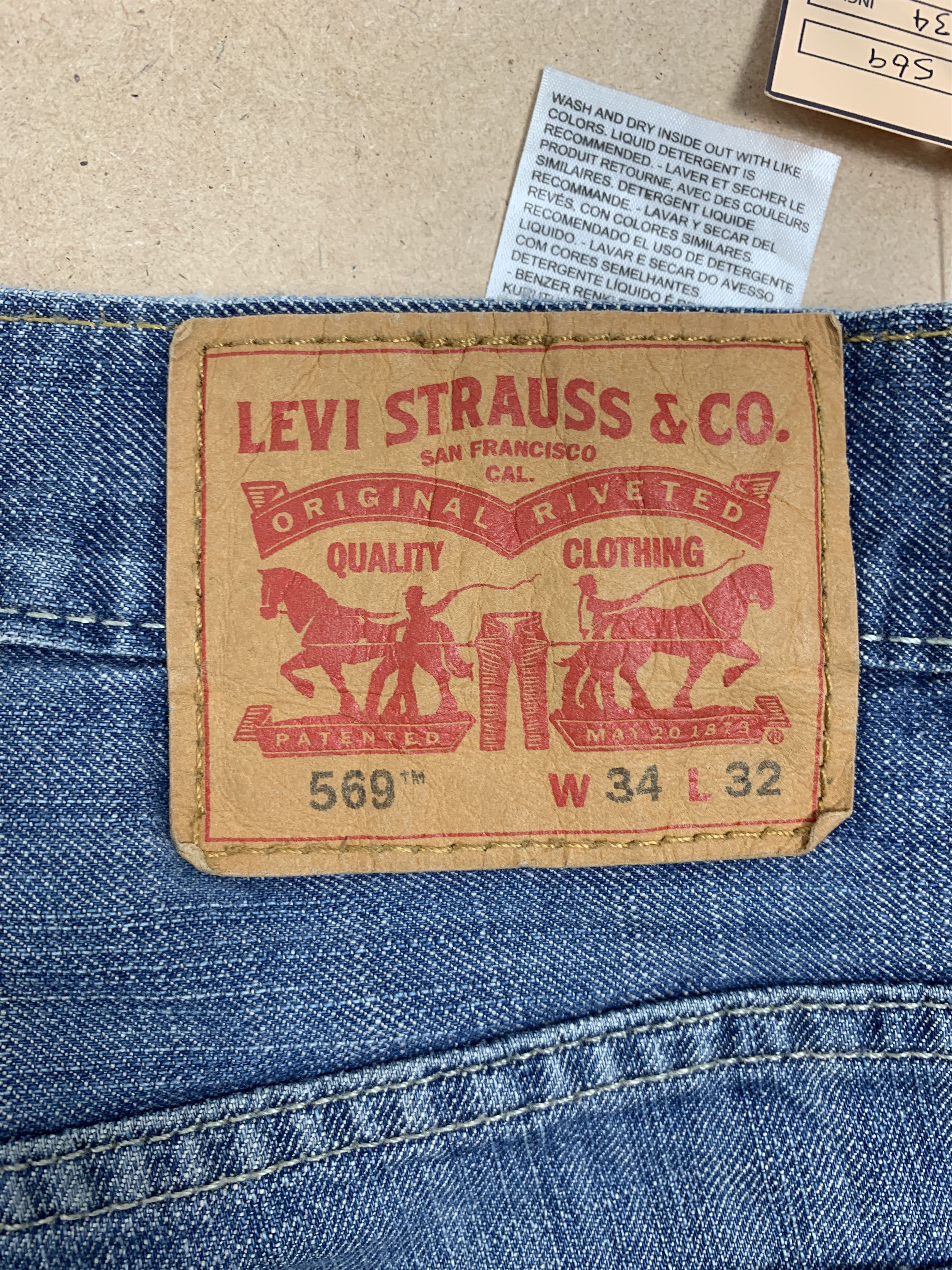 Levi's Vintage LEVI'S 569 Straight Cut Faded Jeans P0195 Size US 34 / EU 50 - 7 Thumbnail