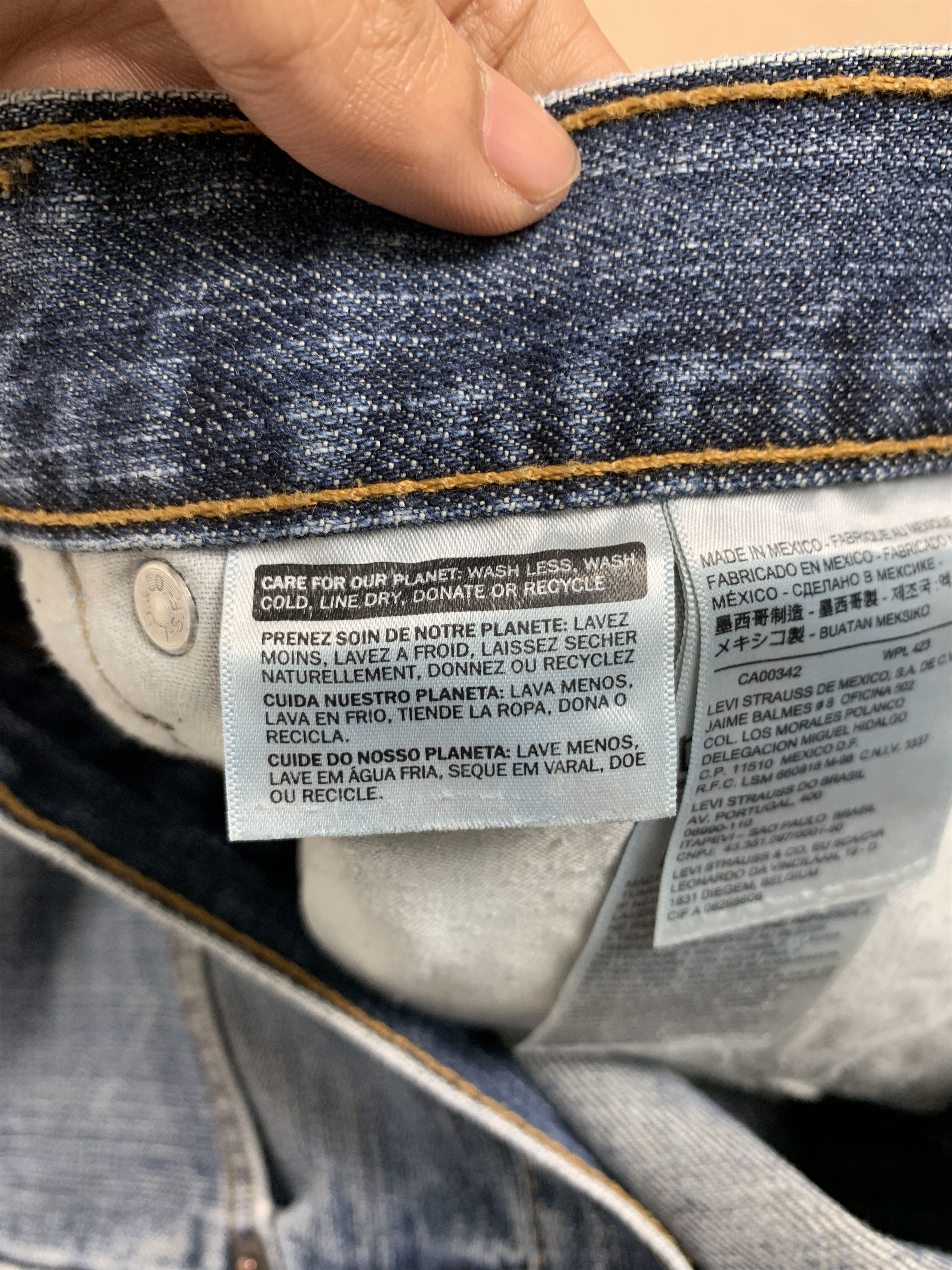 Levi's × Vintage Vintage Levis 559 Straight Cut Faded Blue Jeans Size US 38 / EU 54 - 11 Thumbnail