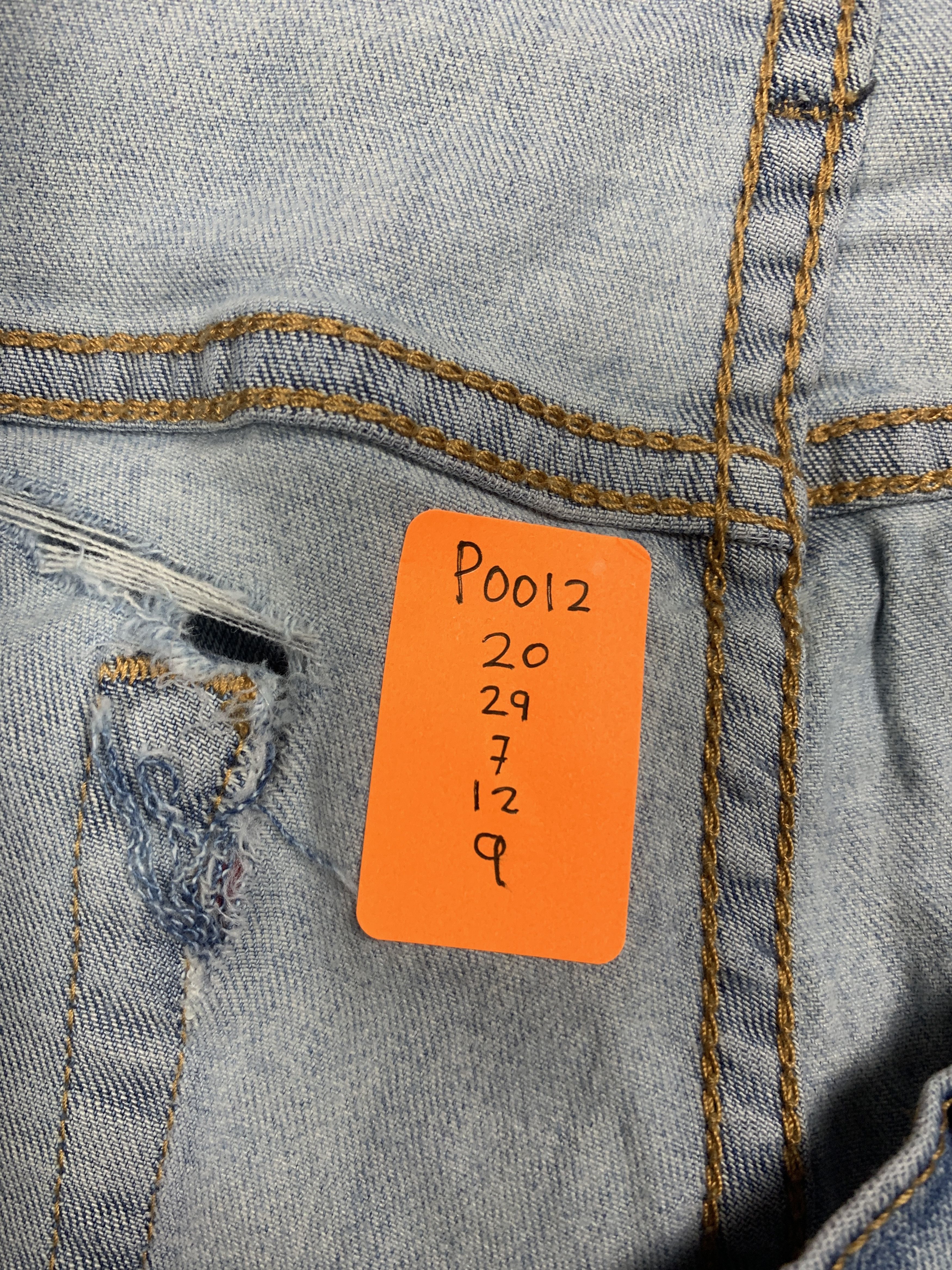 Levi's × Vintage Vintage LEVI'S 541 Distressed Faded Light Wash Jeans Size US 40 / EU 56 - 12 Thumbnail