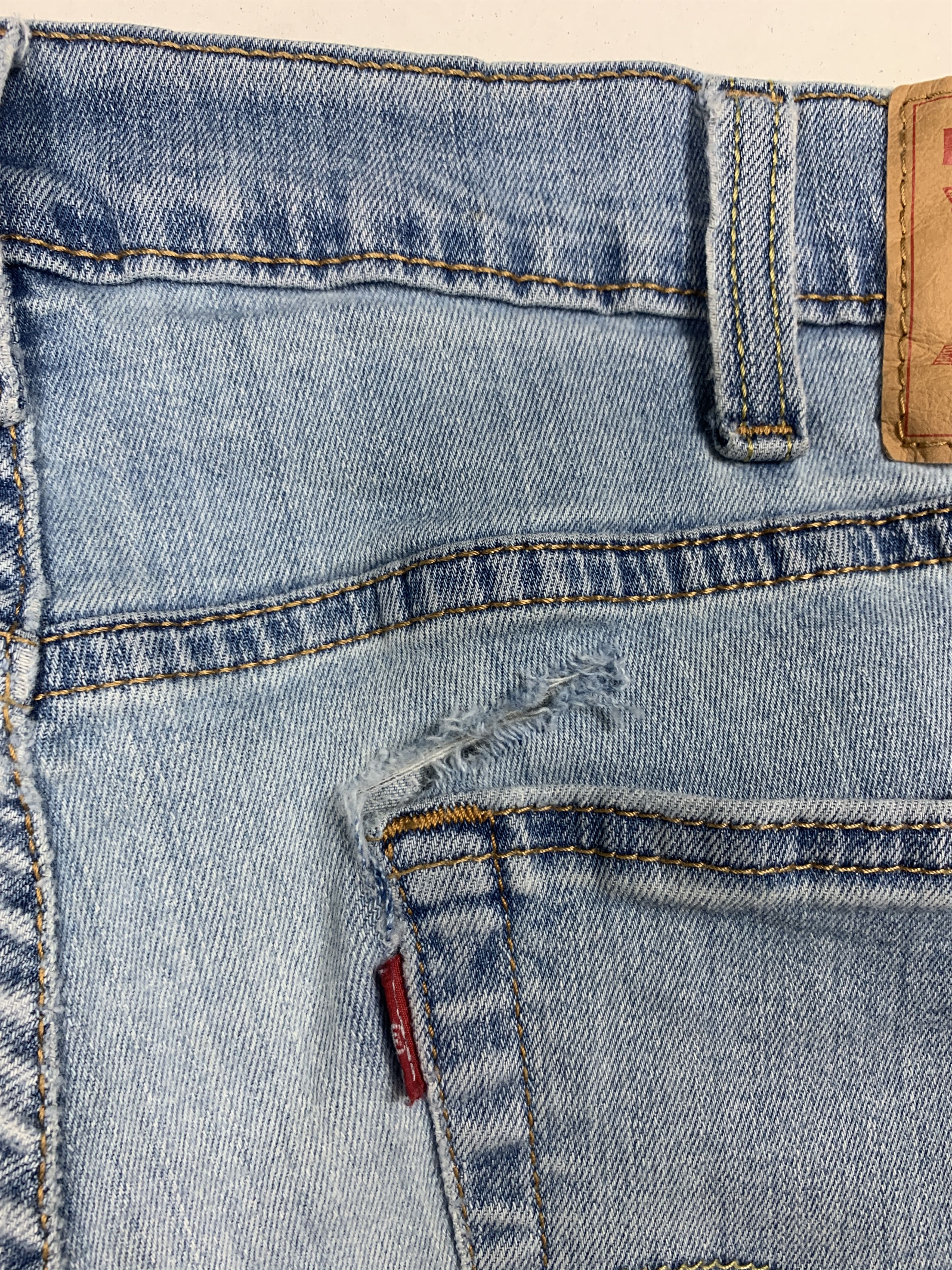 Levi's × Vintage Vintage LEVI'S 541 Distressed Faded Light Wash Jeans Size US 40 / EU 56 - 15 Thumbnail