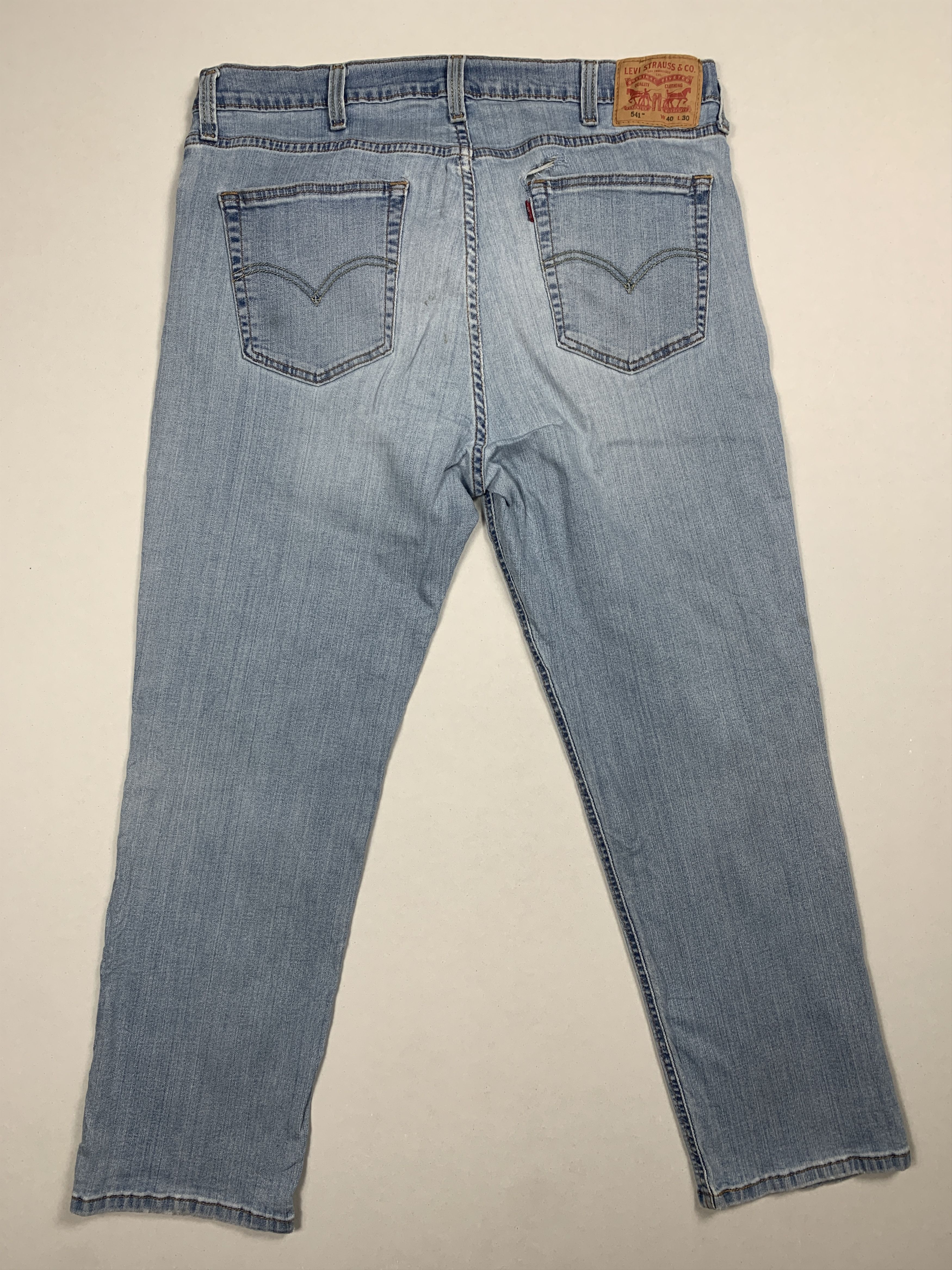 Levi's × Vintage Vintage LEVI'S 541 Distressed Faded Light Wash Jeans Size US 40 / EU 56 - 6 Thumbnail