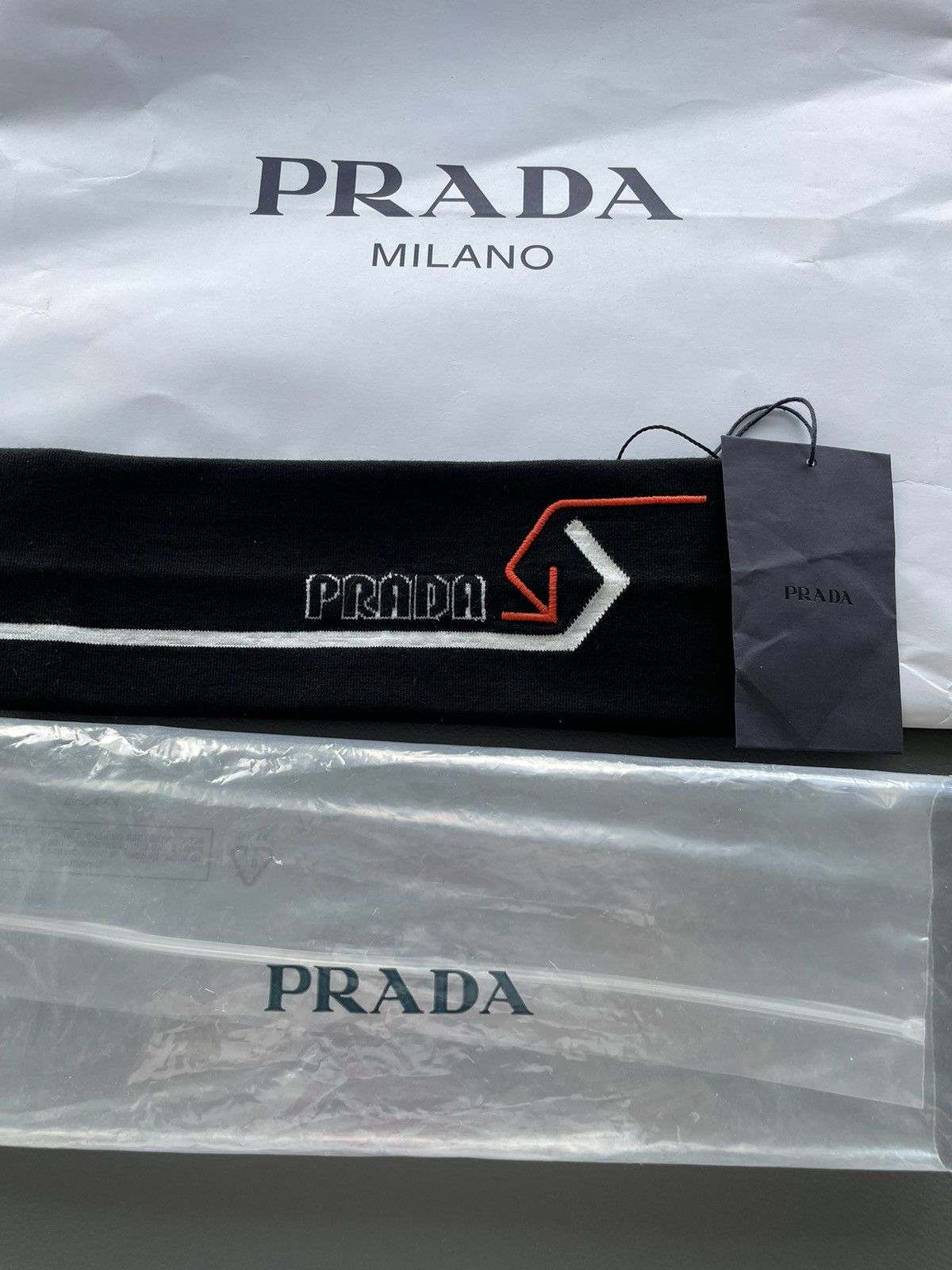 Prada Limited Edition Super Runway Prada Logo Head Band Brand New Size ONE SIZE - 3 Thumbnail