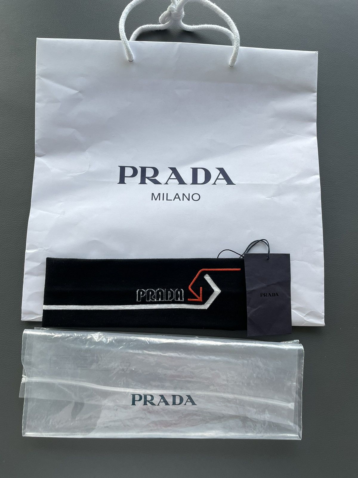 Prada Limited Edition Super Runway Prada Logo Head Band Brand New Size ONE SIZE - 2 Thumbnail