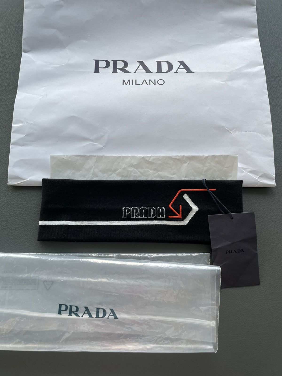 Prada Limited Edition Super Runway Prada Logo Head Band Brand New Size ONE SIZE - 15 Thumbnail