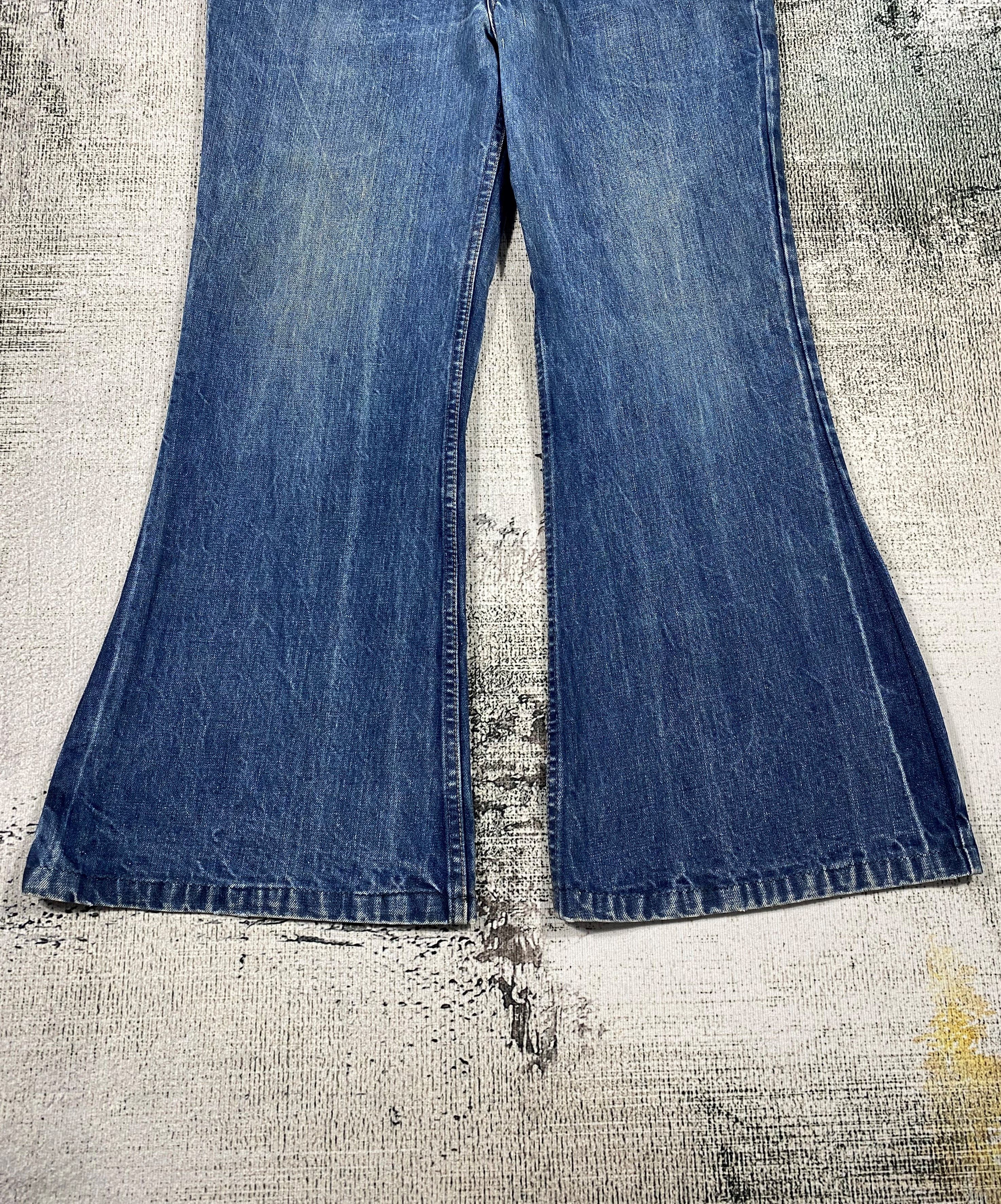 Levi's Vintage Clothing GRAIL🔥Vintage 70s Levi's 684 Bell Bottom Bootcut Flared Size US 35 - 6 Thumbnail