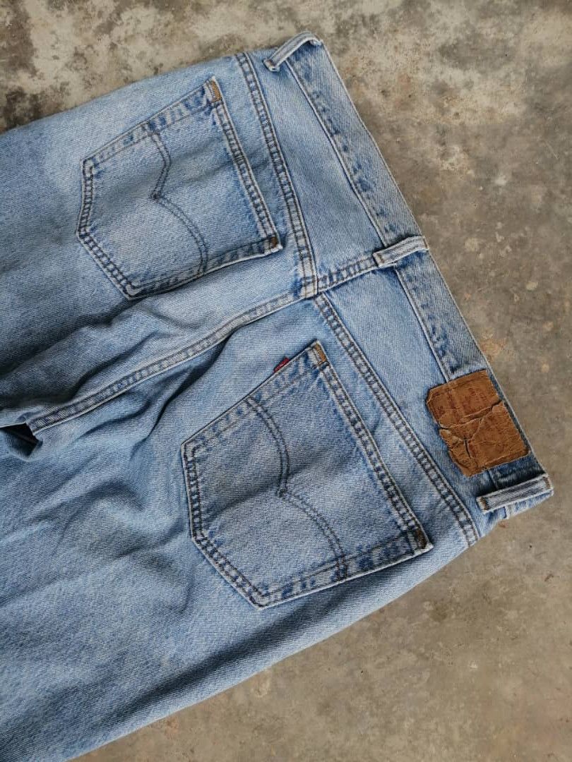 Levi's × Vintage 90s Light Wash Vintage Levi's 501 USA Jeans 36x30 Denim Size US 36 / EU 52 - 9 Thumbnail