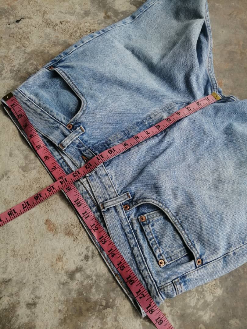 Levi's × Vintage 90s Light Wash Vintage Levi's 501 USA Jeans 36x30 Denim Size US 36 / EU 52 - 14 Thumbnail