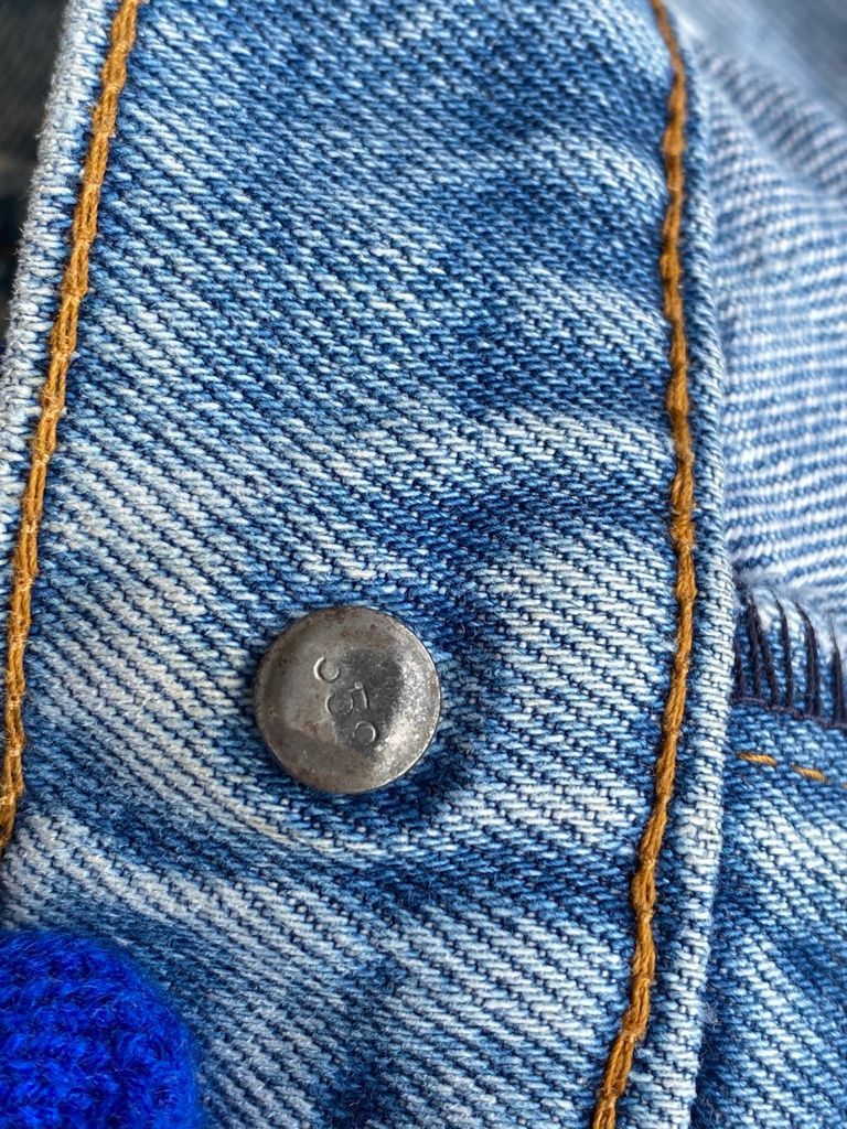 Levi's Vintage Clothing 90s Blue Wash Vintage Levi's 505 Jeans Distressed Denim Size US 34 / EU 50 - 11 Thumbnail