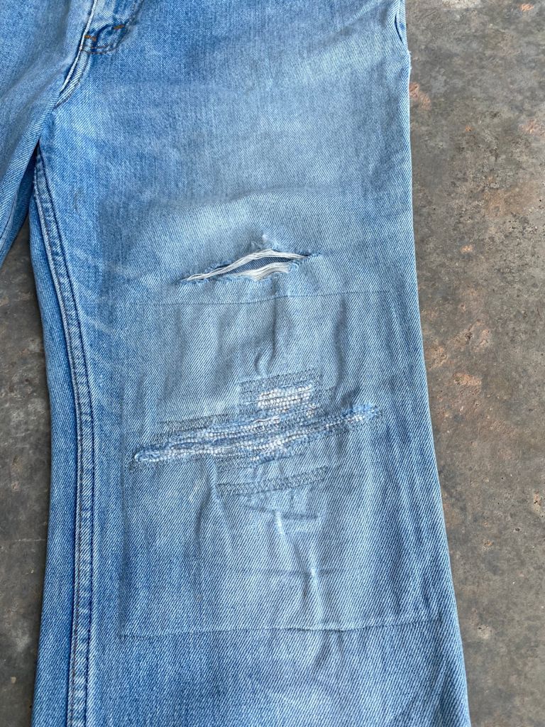 Levi's Vintage Clothing 90s Blue Wash Vintage Levi's 505 Jeans Distressed Denim Size US 34 / EU 50 - 7 Thumbnail