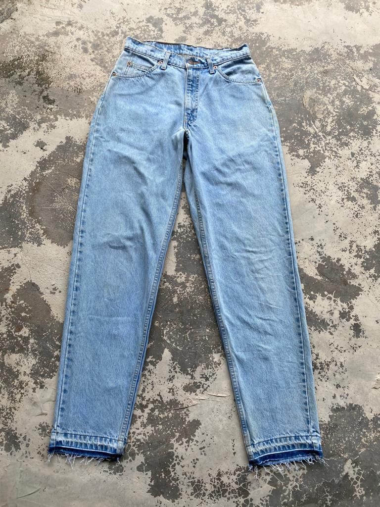 Levi's Vintage Clothing Vintage Light Wash Levi's 560 Orange Tab Released Hem Jeans Size US 28 / EU 44 - 1 Thumbnail