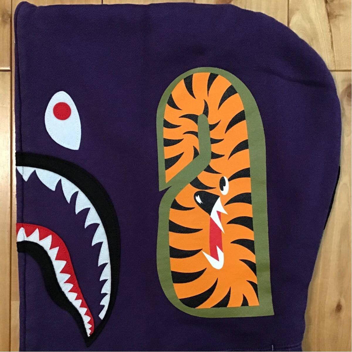 Bape BAPE purple × 1st camo green shark full zip hoodie APE Size US L / EU 52-54 / 3 - 5 Thumbnail