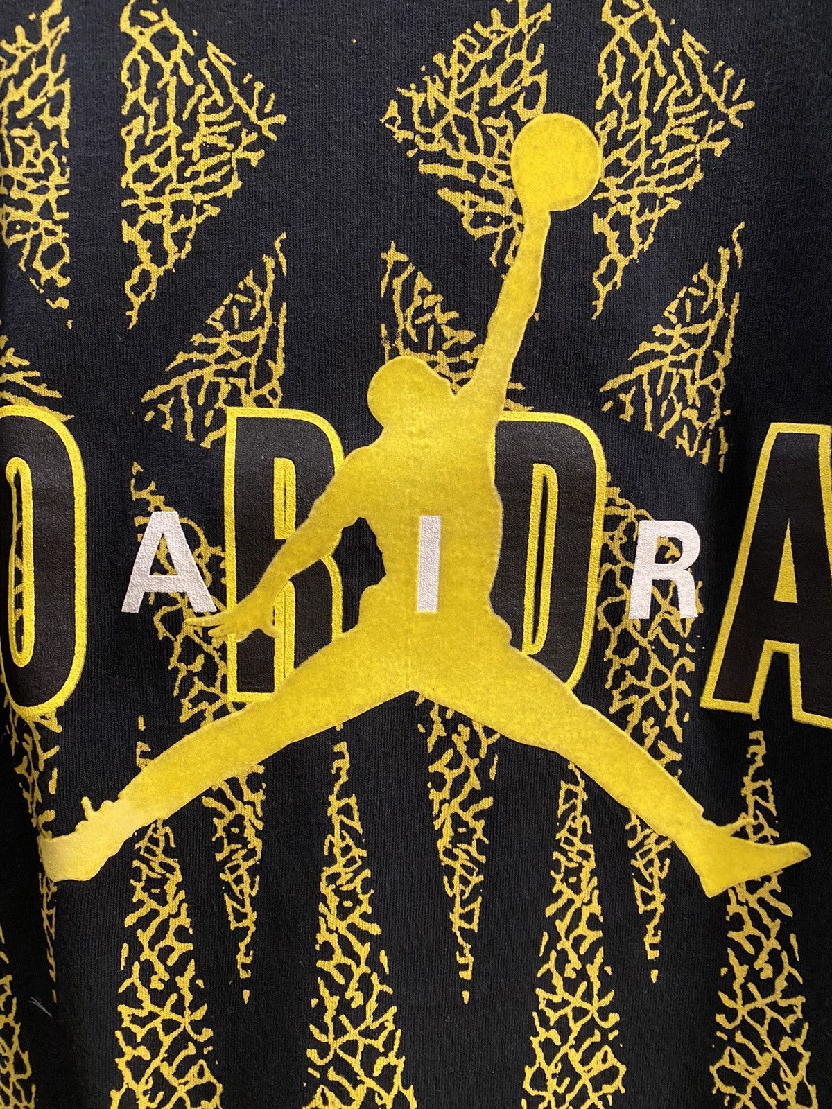 Jordan Brand × Nike Jordan Vintage Elephant Print Tee Size US L / EU 52-54 / 3 - 4 Thumbnail