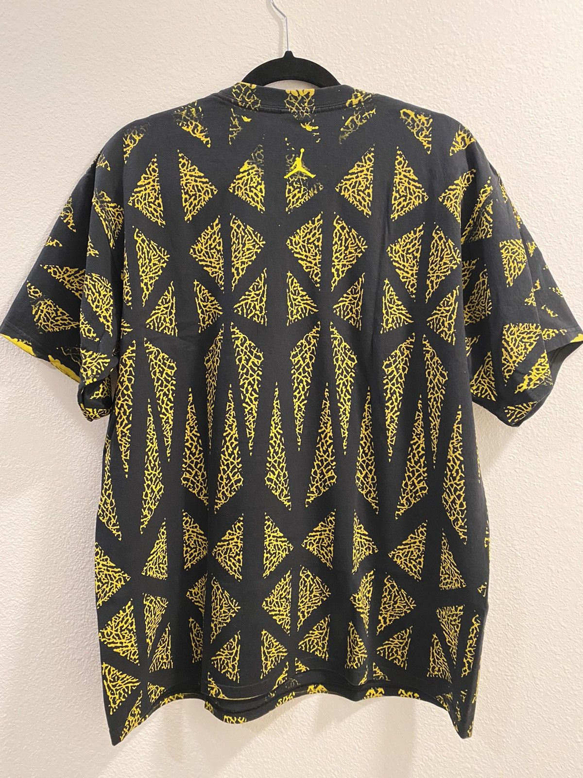 Jordan Brand × Nike Jordan Vintage Elephant Print Tee Size US L / EU 52-54 / 3 - 2 Thumbnail