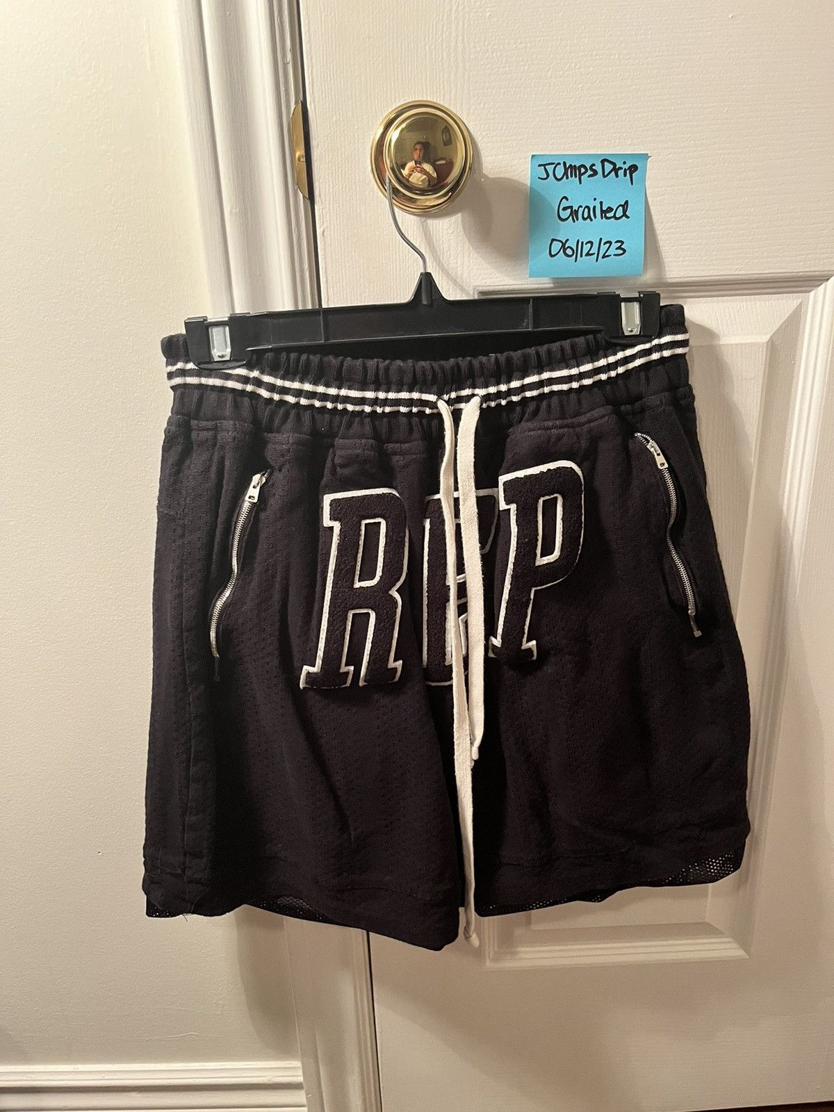 Represent Clo. Represent “rep” mesh shorts- Size S Size US 30 / EU 46 - 1 Thumbnail