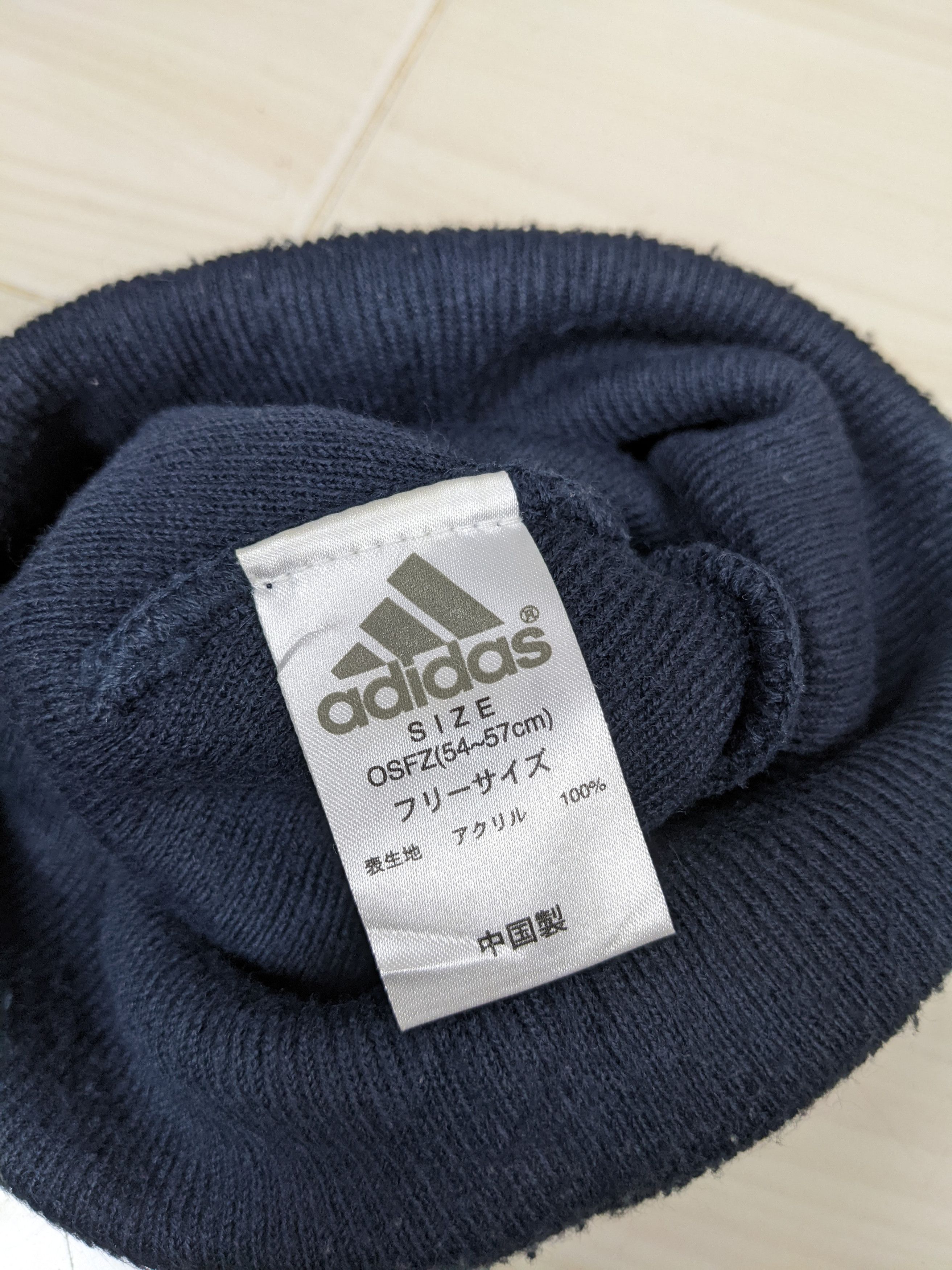 Adidas Vintage Adidas Plain Beanie Hat Cap Snowcap Size ONE SIZE - 4 Thumbnail